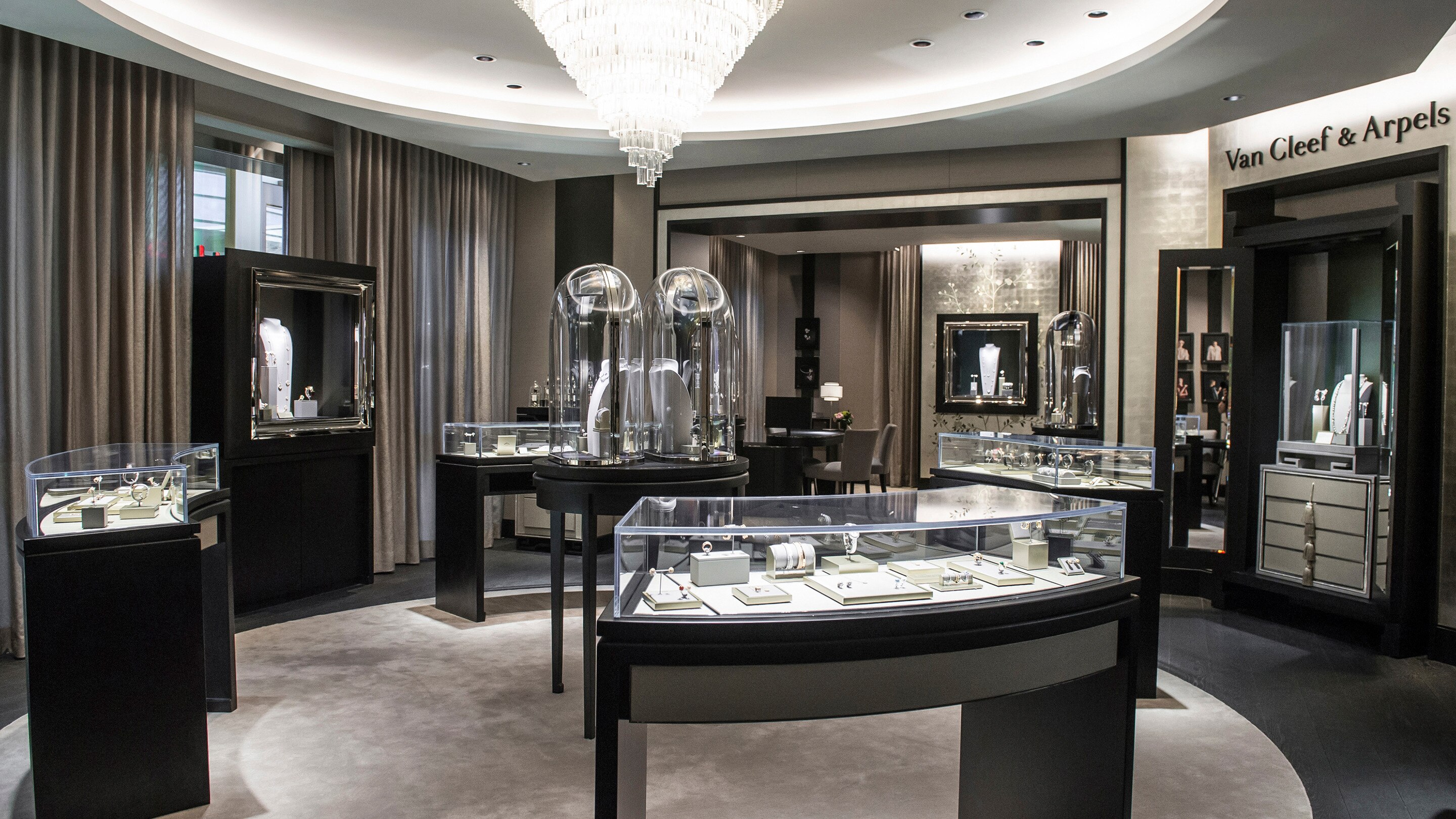 toronto yorkdale boutique present interior view, Van Cleef & Arpels