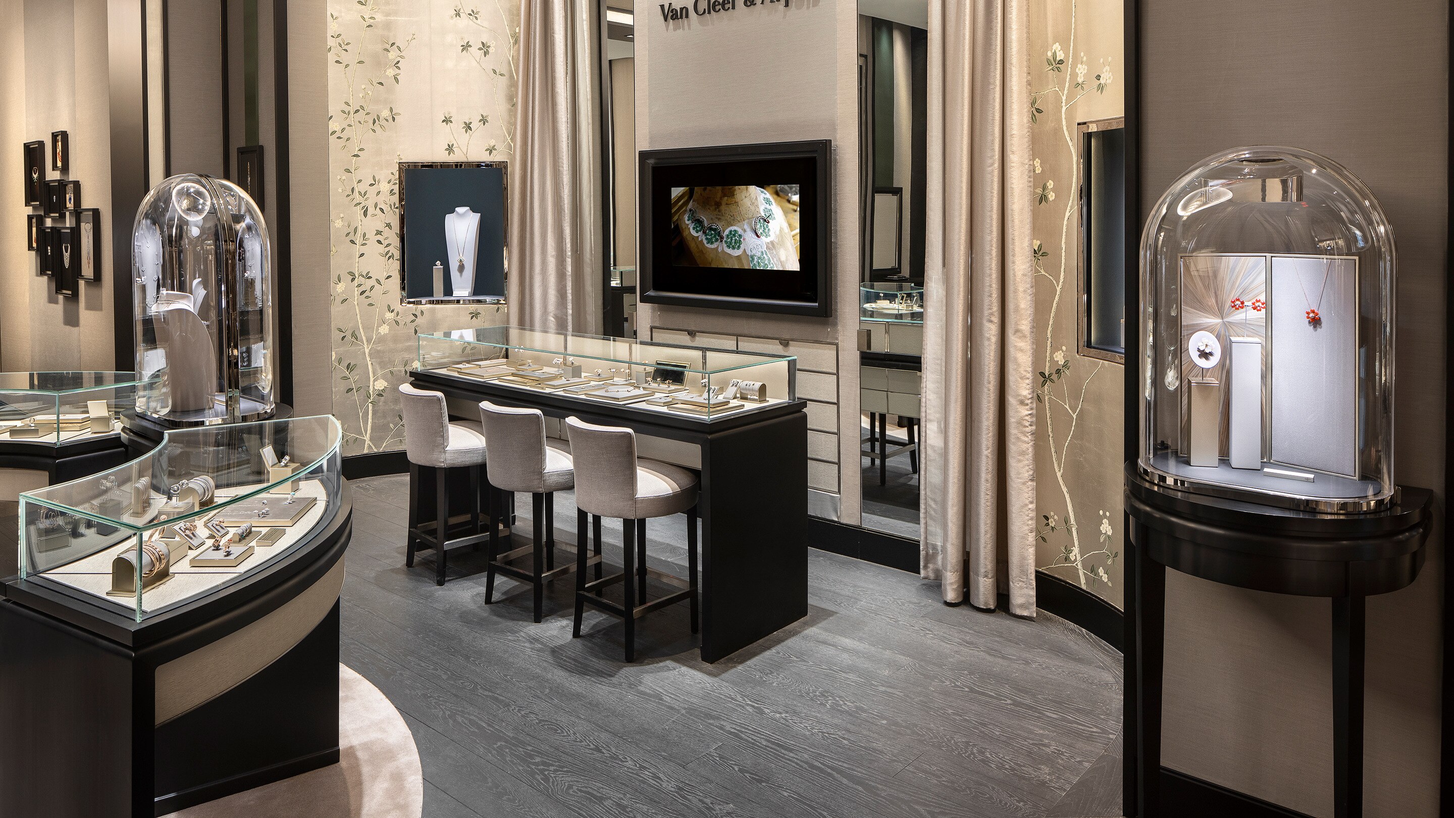 new york city hudson yards boutique present 1906 room view, Van Cleef & Arpels