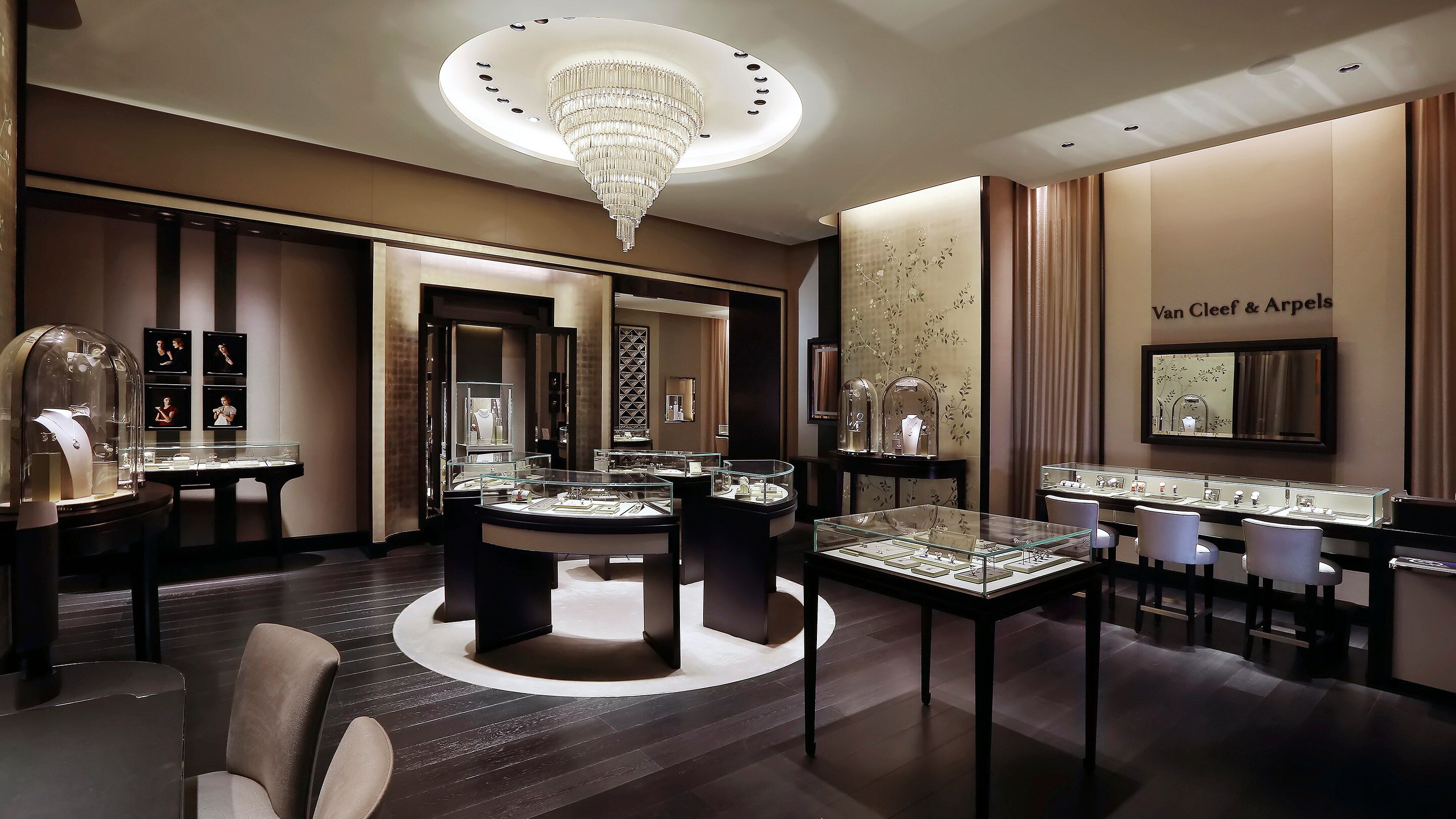 singapore ion orchard boutique present main area view, Van Cleef & Arpels