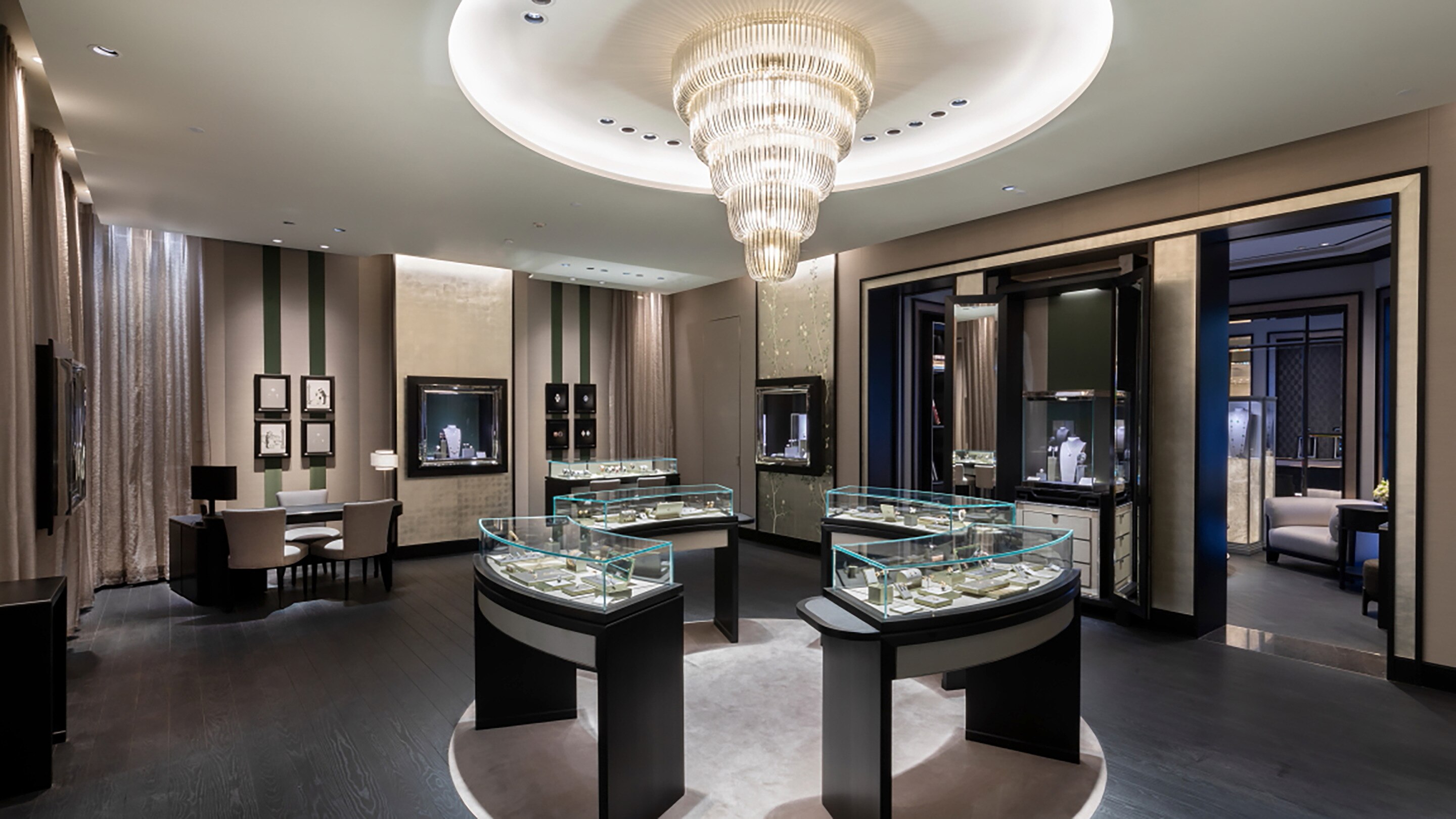 nanjing deji boutique present main area view, Van Cleef & Arpels