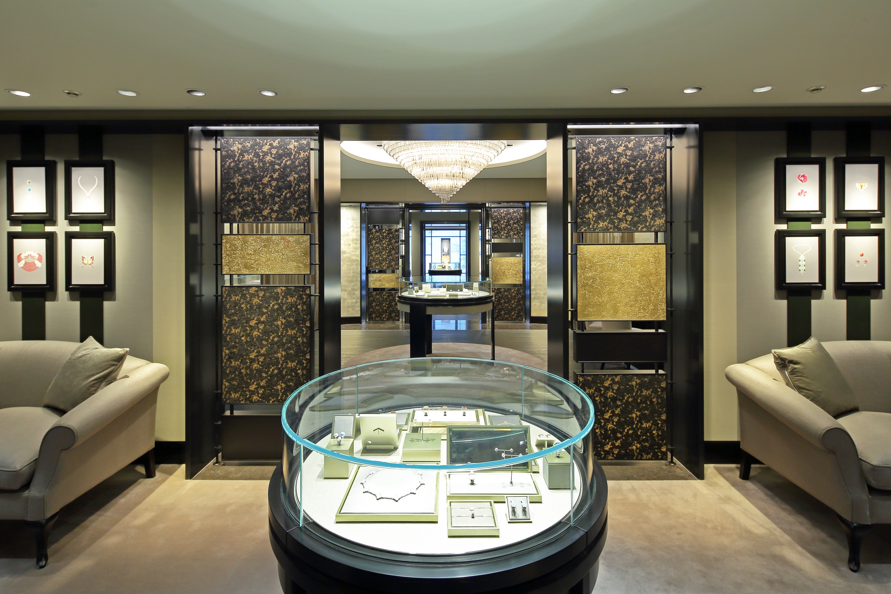 osaka shinsaibashi boutique present main area view, Van Cleef & Arpels