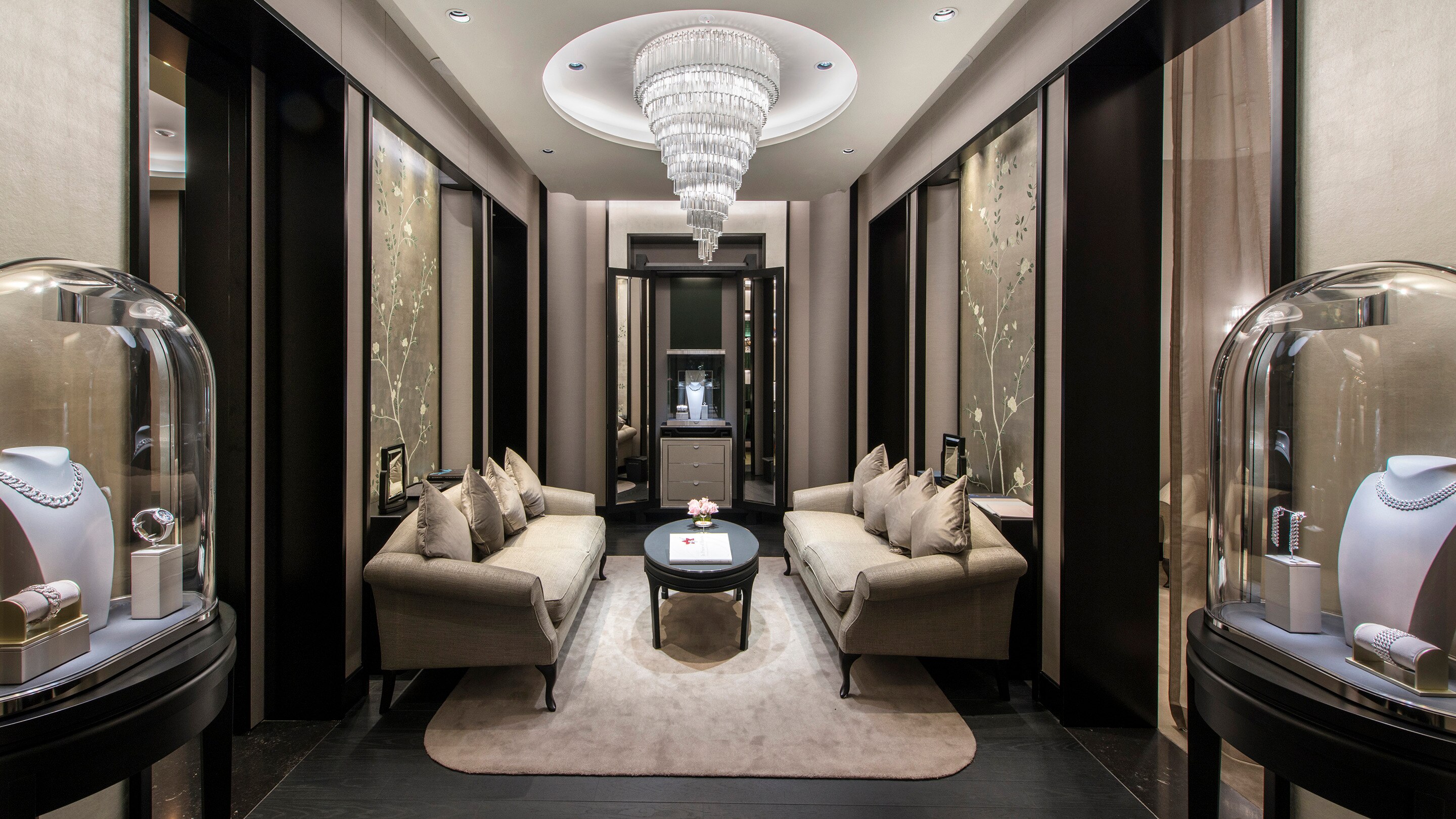 abu-dhabi - the galleria boutique present interior view