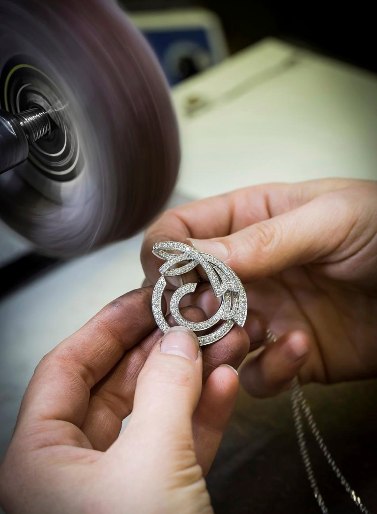 Contes d'Hiver系列，項鏈，白K金，Van Cleef & Arpels梵克雅寶