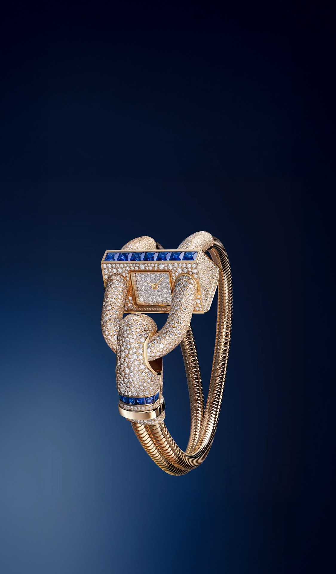 ＊りっこ＊ Van Cleef & Arpels VAN CLEEF & ARPELS | 'ALHAMBRA' MOTHER-OF-PEARL WRISTWATCH