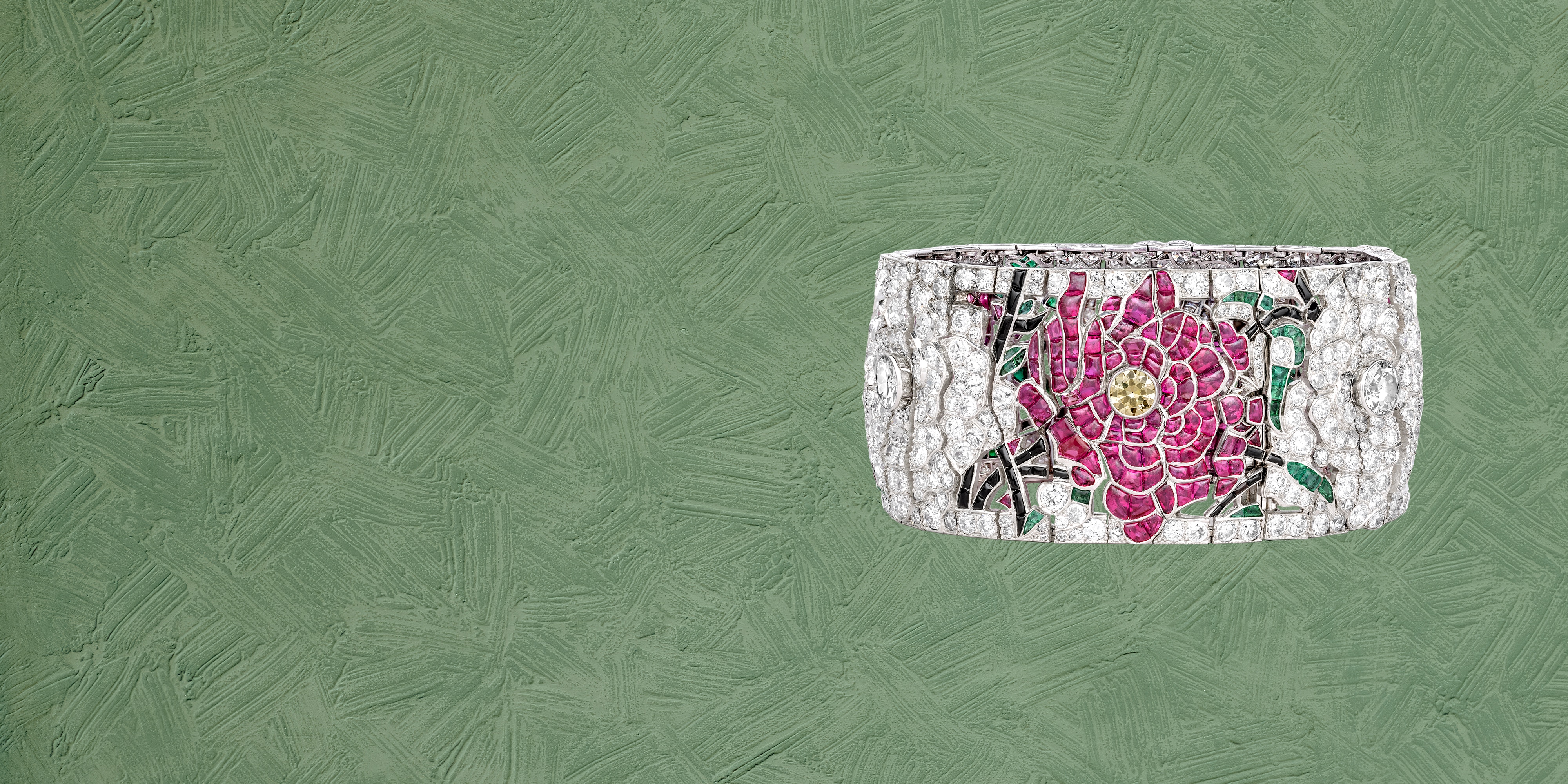 "Timeless Art Deco with  Van Cleef & Arpels High Jewelry" exhibition