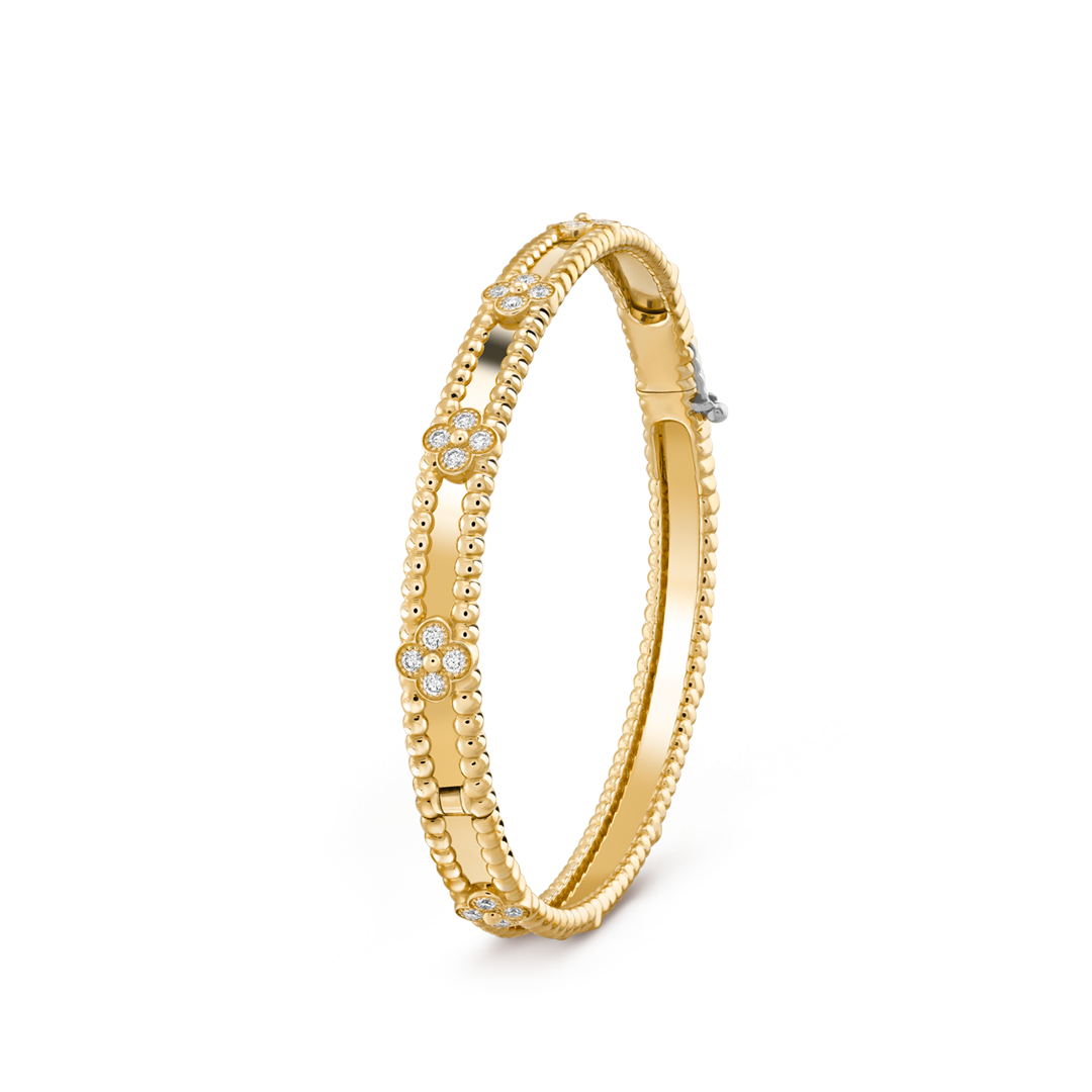Perlée sweet clovers bracelet, 18K yellow gold, diamonds, medium model. Perlée collection, Van Cleef & Arpels.