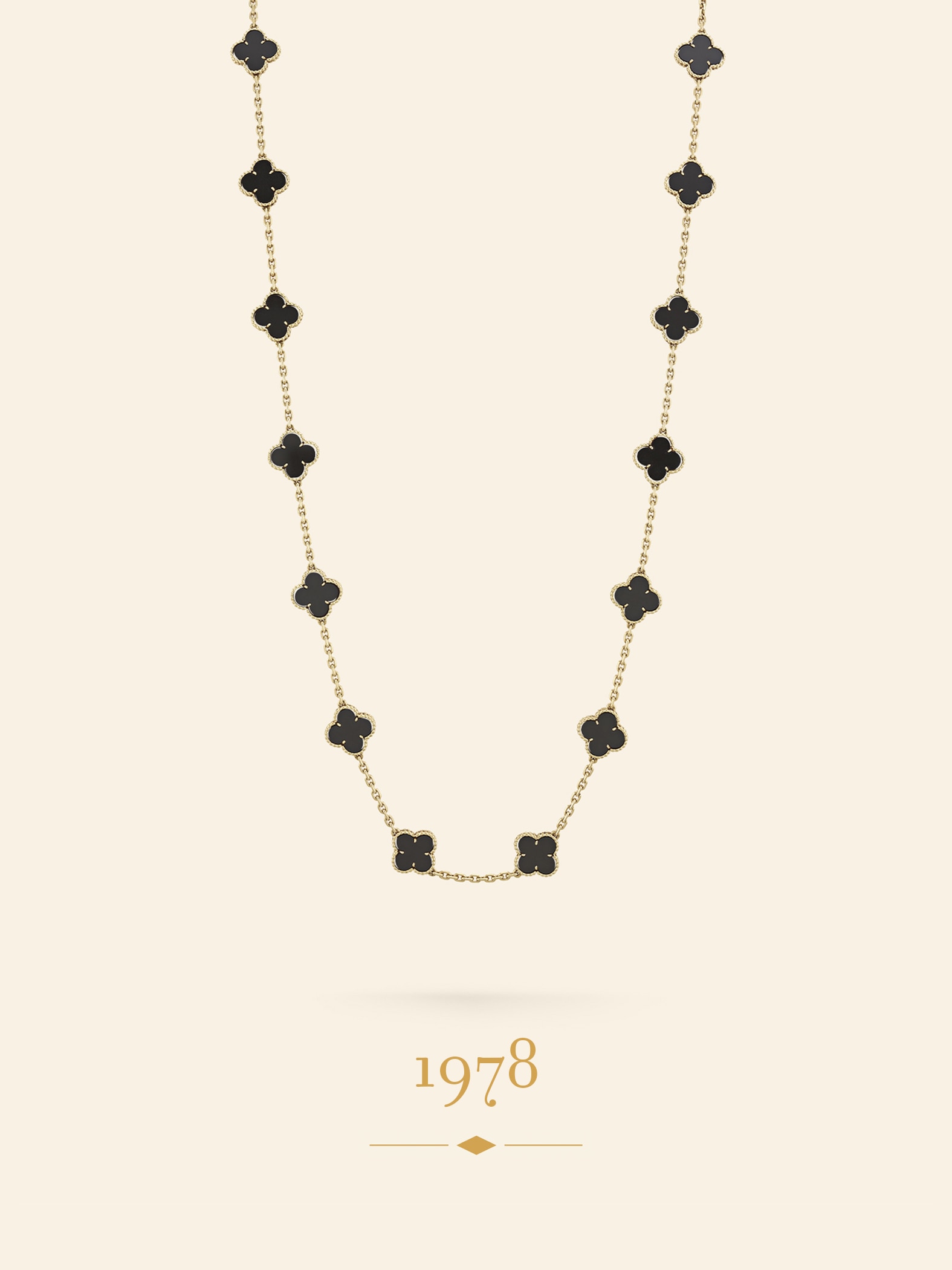 Sautoir Alhambra, 1978 circa. Oro giallo 18 carati, onice. Collezione Van Cleef & Arpels.
