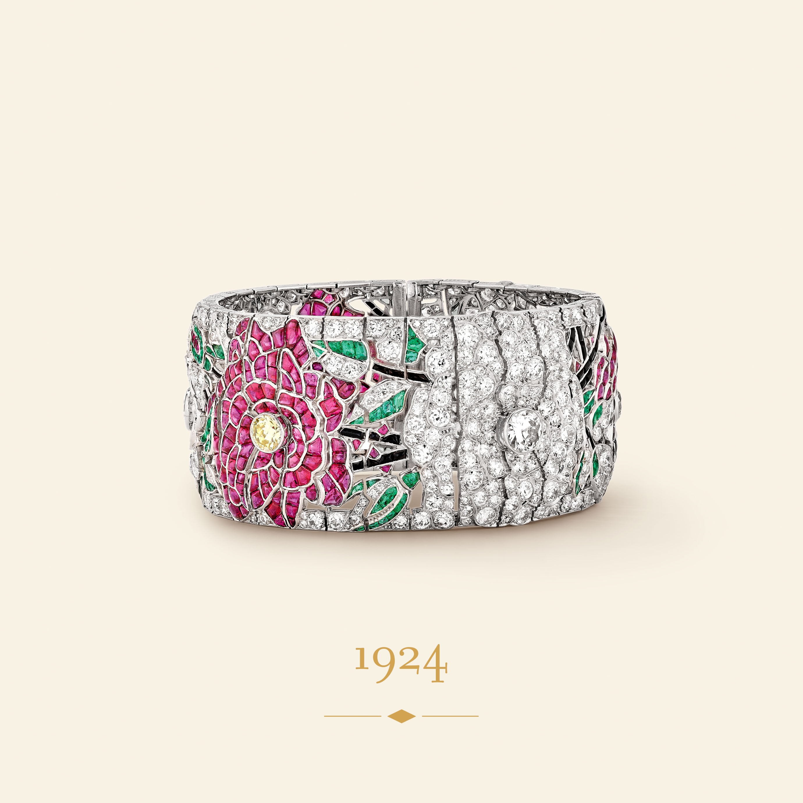 Entwined Flowers, Red and White Roses bracelet, 1924​. Platinum, emeralds, rubies, onyx, yellow diamonds, diamonds​. Van Cleef & Arpels Collection.