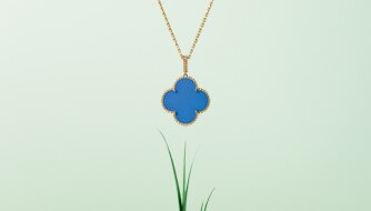 Bracelet Vintage Alhambra 5 motifs, or jaune, onyx, Van Cleef & Arpels