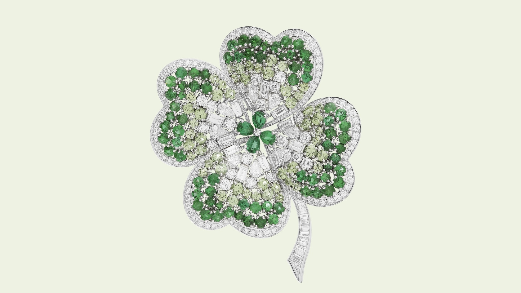 History of the Alhambra collection - Van Cleef & Arpels