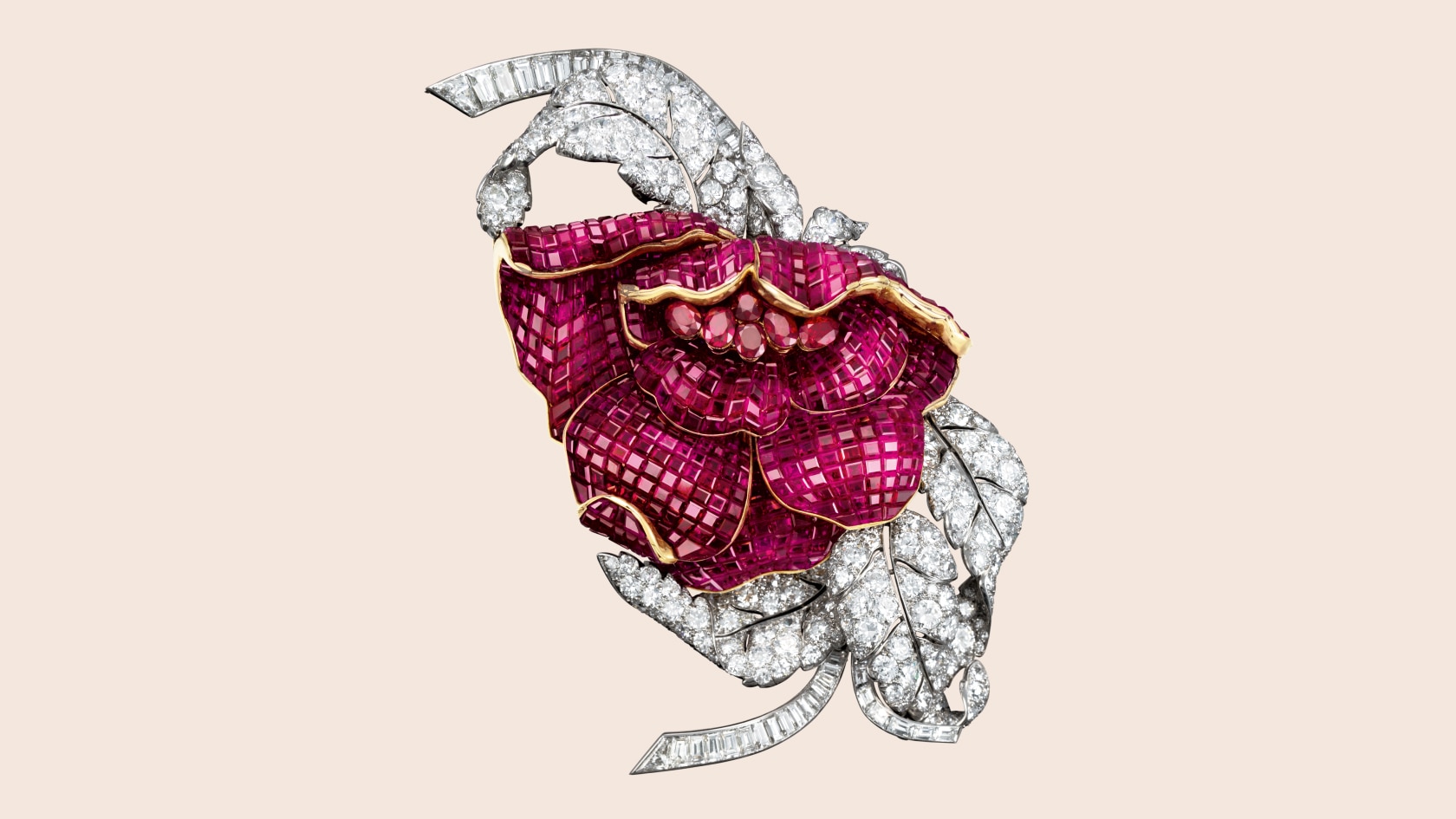 Peony clip, 1937, Platinum, yellow gold, rubies, Mystery Set rubies, diamonds, Van Cleef & Arpels Collection