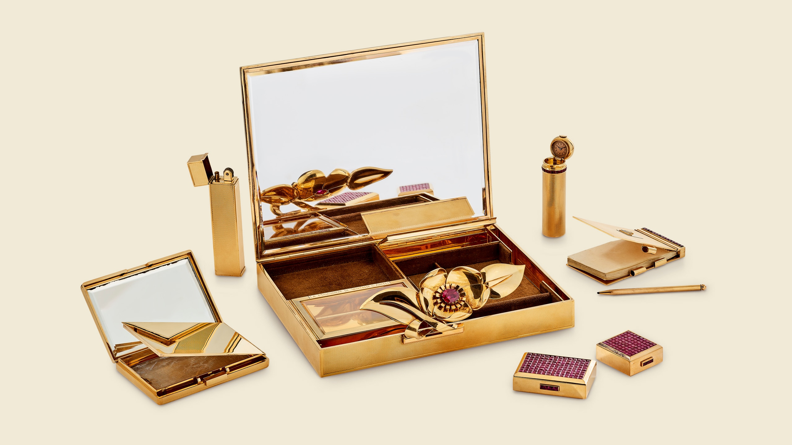 ミノディエール：女性らしさとエレガンスの象徴 - ヴァン クリーフ  