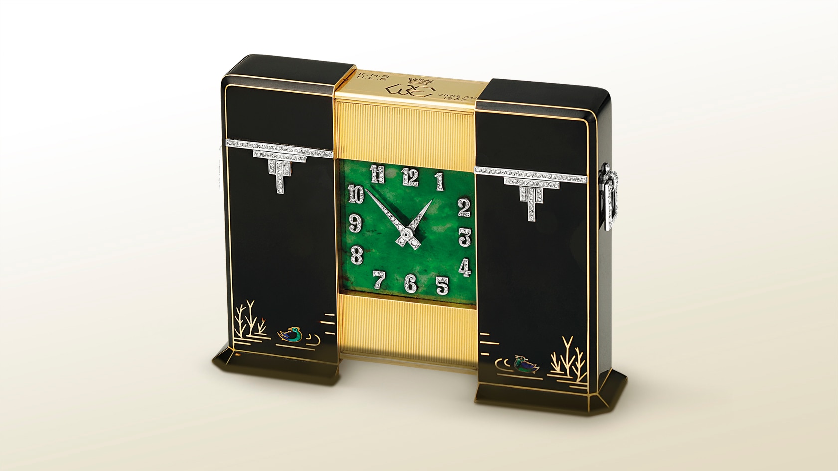 Ducks table clock, 1930 Yellow gold, jade, enamel, diamonds. Van Cleef & Arpels Collection
