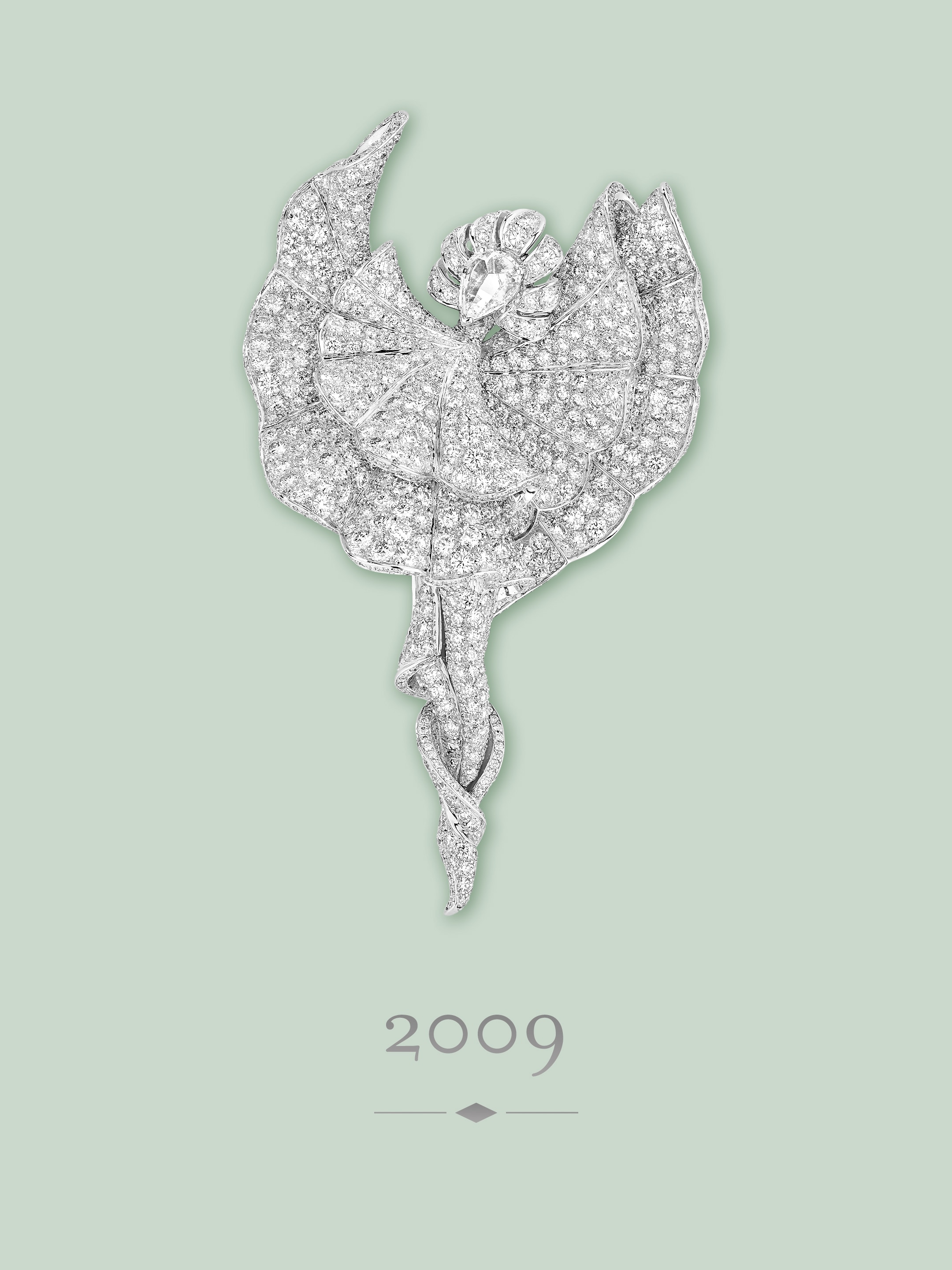 Océanide clip, 2009. White gold, diamonds. L'atlantide High Jewelry Collection. Van Cleef & Arpels Collection.