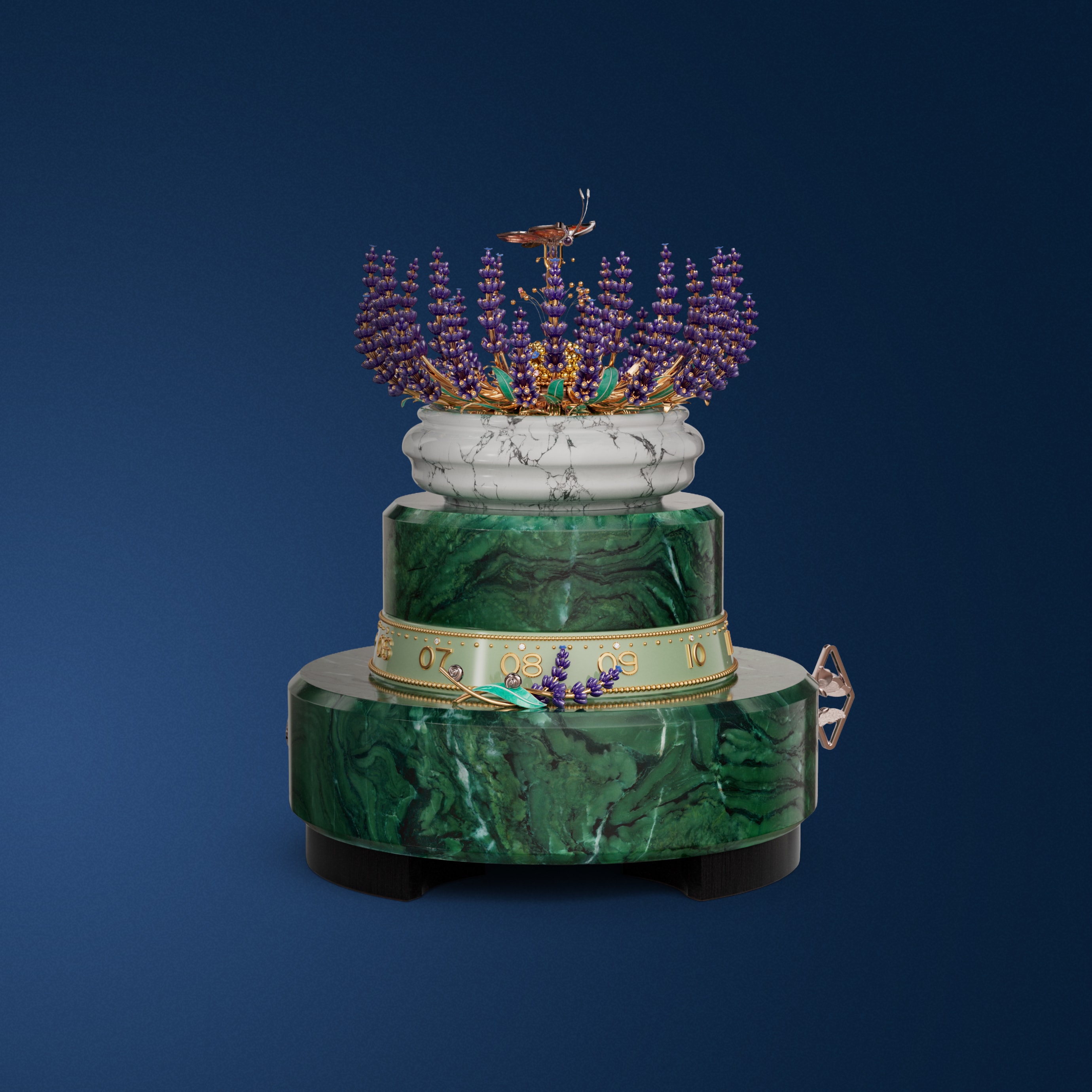 أوتوماتون براسيه دو لافاند. ذهب وردي وأصفر وأبيض، سافير وردي، جمشت، عين النمر، فيرديت، هاوليت، ماس، مينا، لاكر، خشب الأبنوس، جلد، ألومنيوم، فولاذ. حركات آلية وميكانيكية، وظيفة 12 ساعة/دقيقة على حلقة دوارة 360 درجة، احتياطي طاقة لمدة 8 أيام، حركة مع نغمة عند الطلب، جرس موسيقي من 5 أجراس ومطارق. مجموعة إكسترا أورديناري أوبجكتس، دار فان كليف أند آربلز.