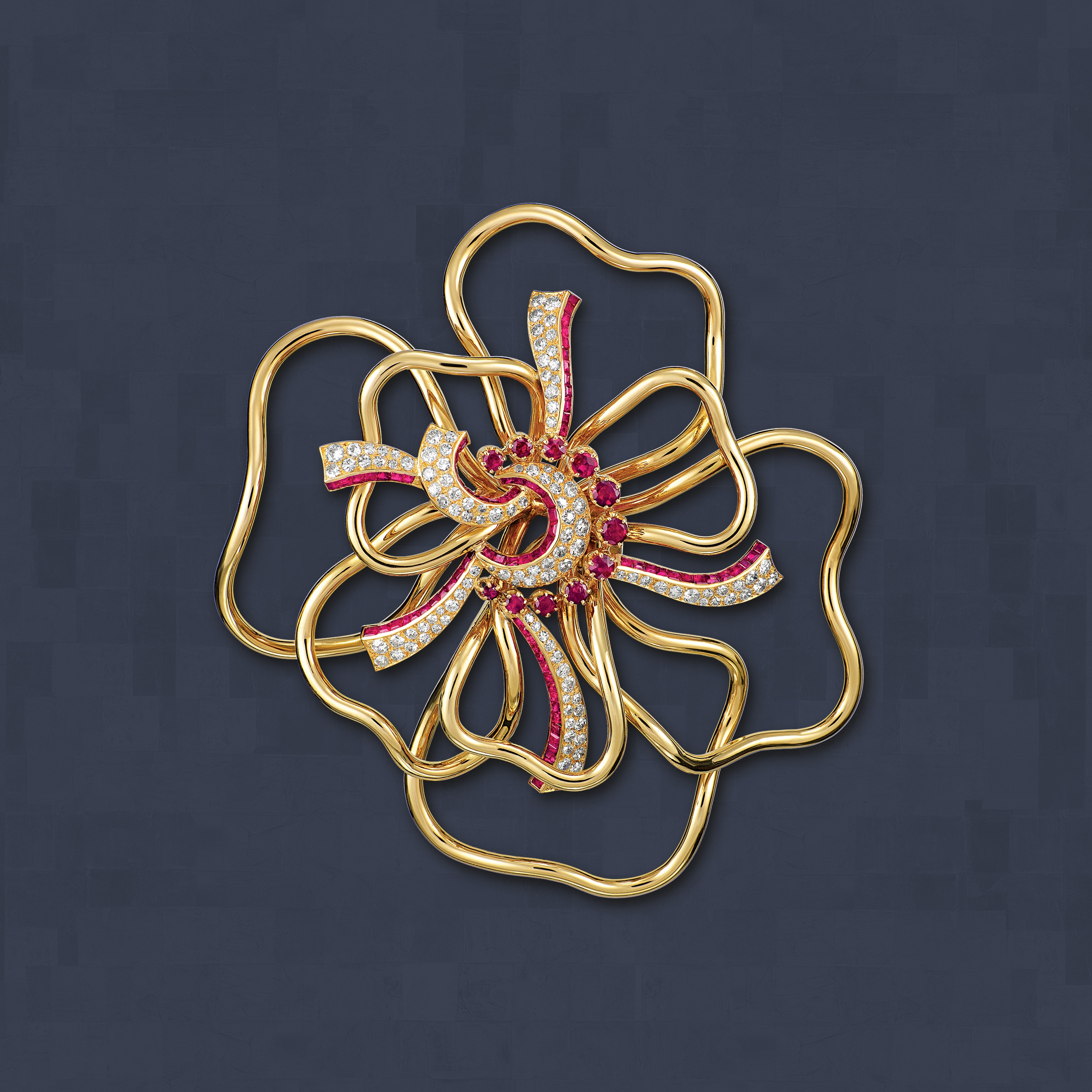 Clip Fleur Silhouette, 1937 Gelbgold, Weißgold, Rubine, Diamanten. Sammlung Van Cleef & Arpels.