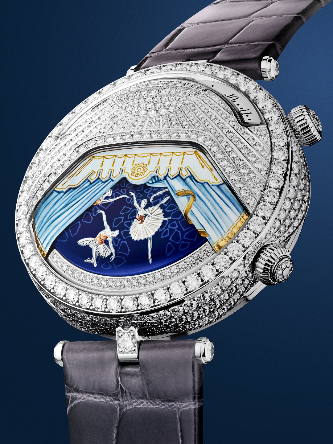 Lady Arpels Ballerine Musicale Diamant watch, 44,5 mm. 18K white, diamonds. Manual-winding mechanical movement with retrograde time indication, on-demand musical animation. Poetic Complications® collection, Van Cleef & Arpels.
