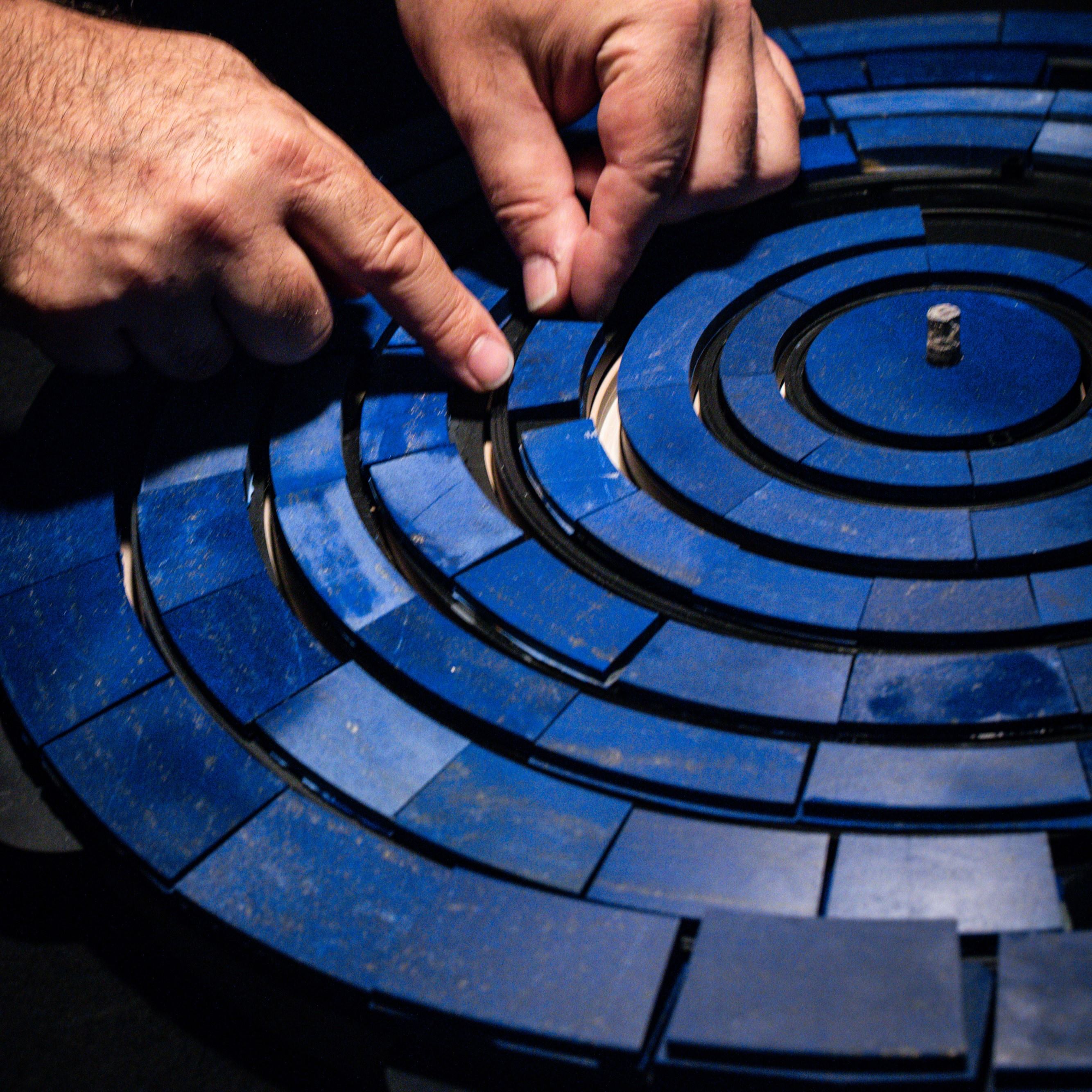 Ensamblaje de los patrones de lapislázuli, Van Cleef & Arpels.