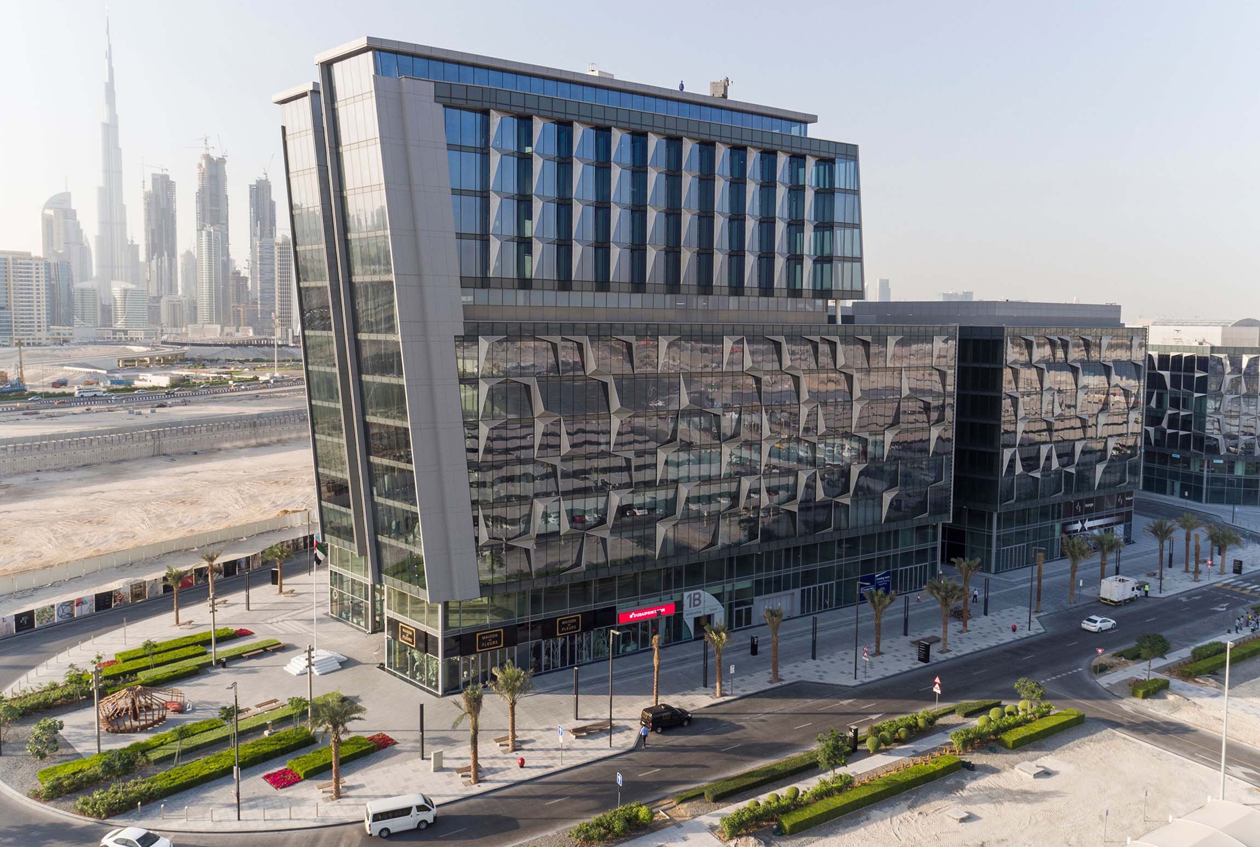 Implantations de L'École des Arts Joailliers avec le soutien de Van Cleef & Arpels.