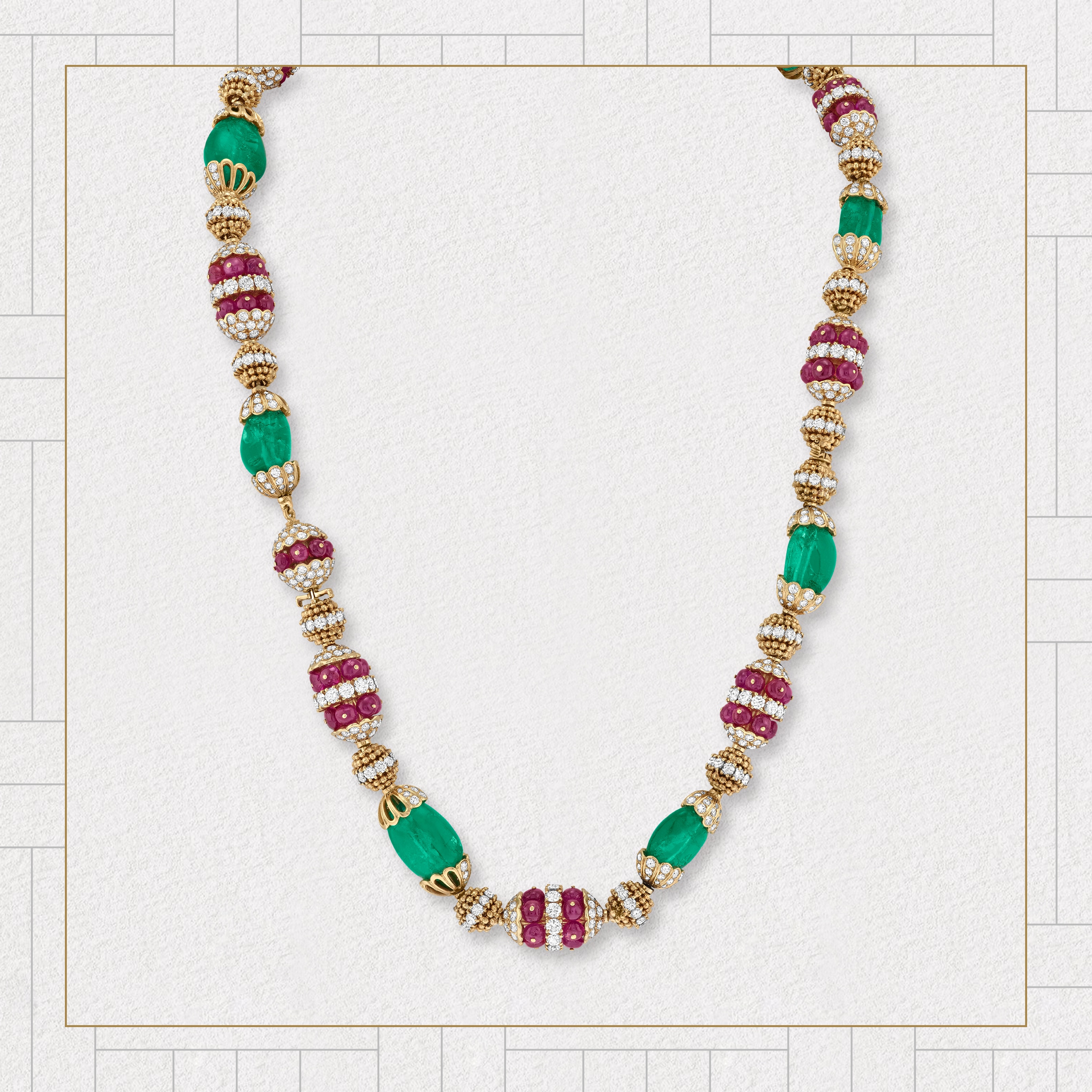 Collier, Gelbgold, Smaragde, Rubine, Diamanten. Heritage Collection, 1964. Van Cleef & Arpels