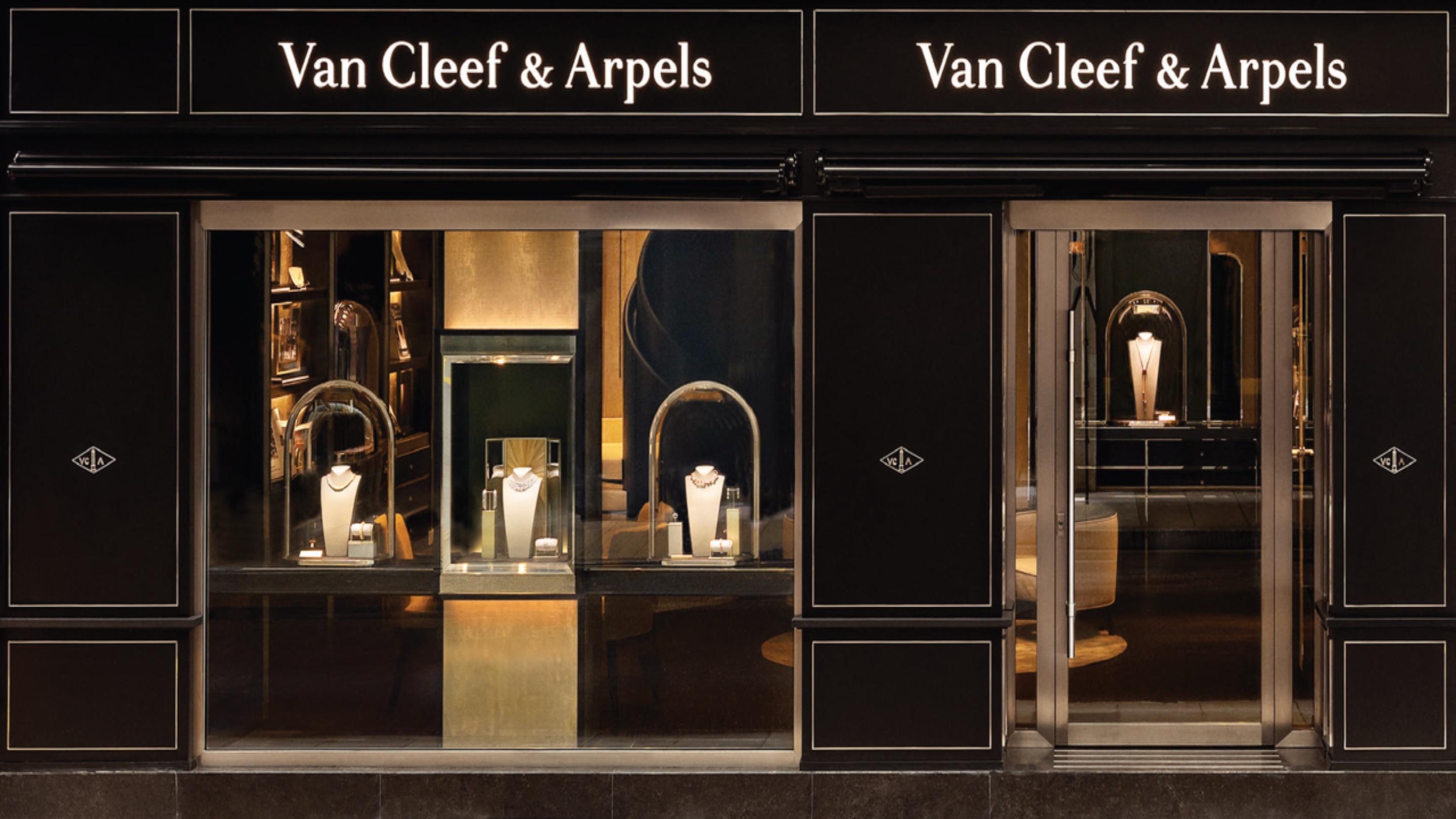 Van Cleef & Arpels enthüllt das neue Design der Genfer Boutique