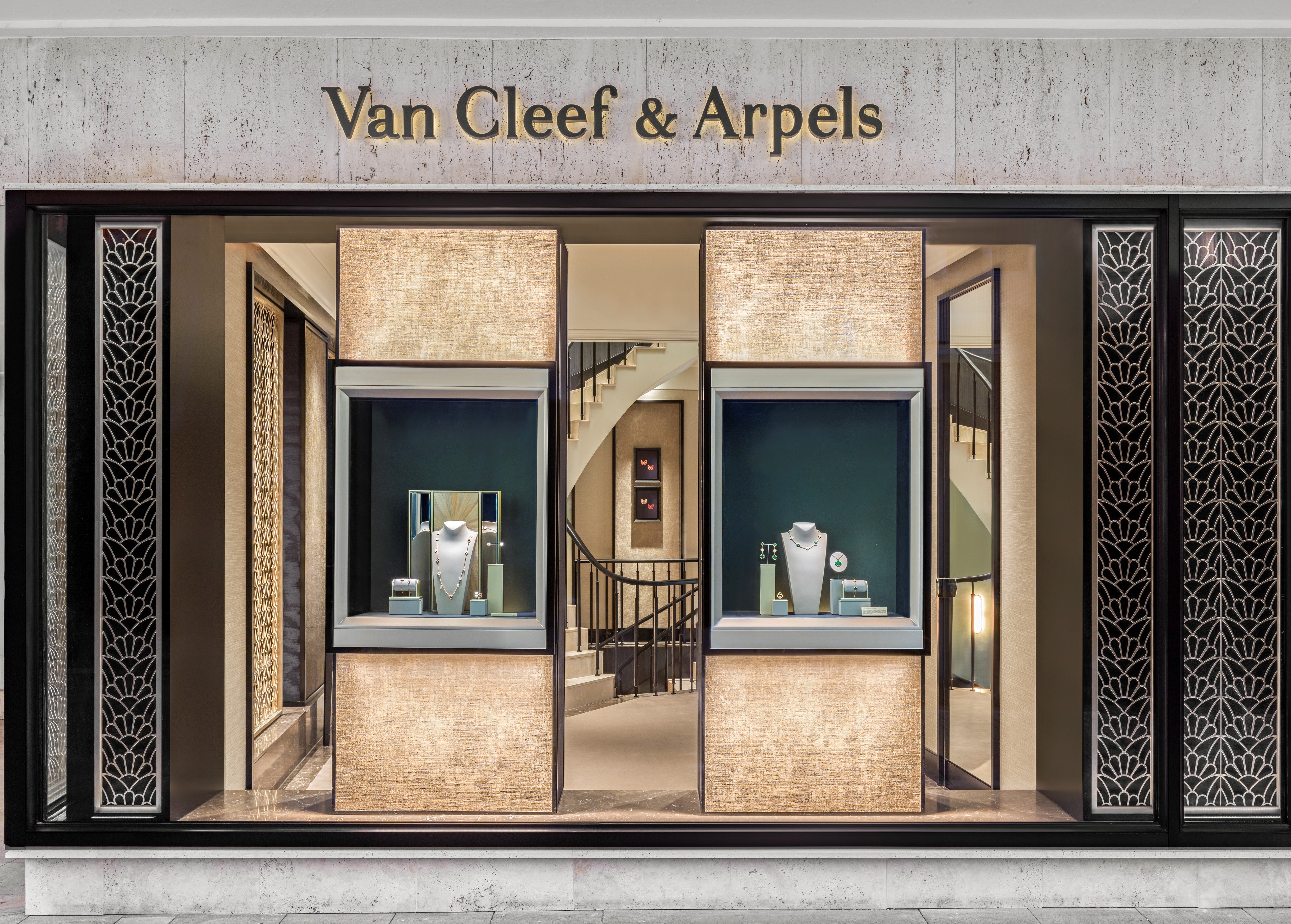 ©Kristen Pelou, Van Cleef & Arpels.