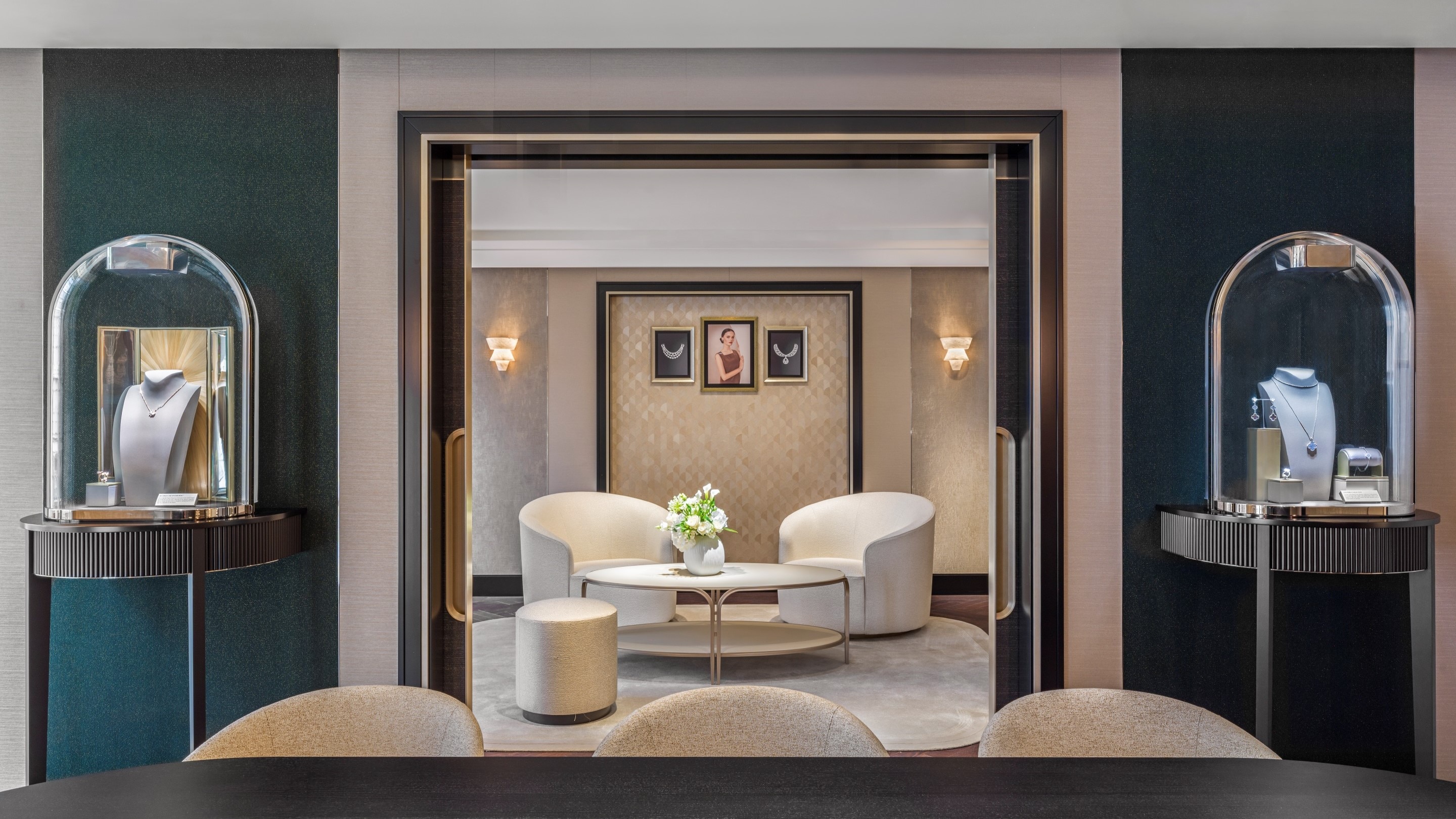 Van Cleef & Arpels unveils a new boutique in Frankfurt am Main, Germany