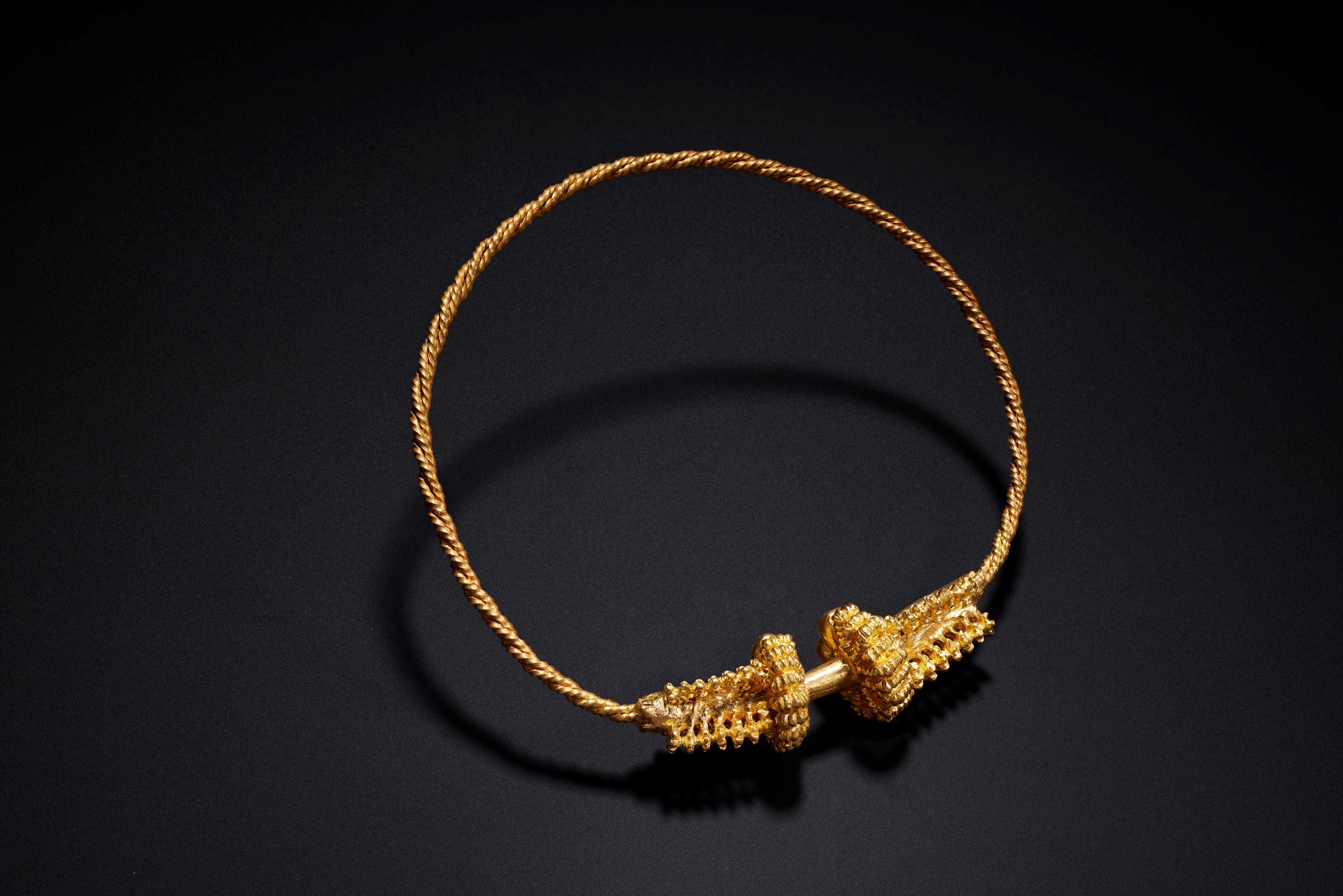 © L’ÉCOLE, School of Jewelry Arts. Photo: Benjamin Chelly.