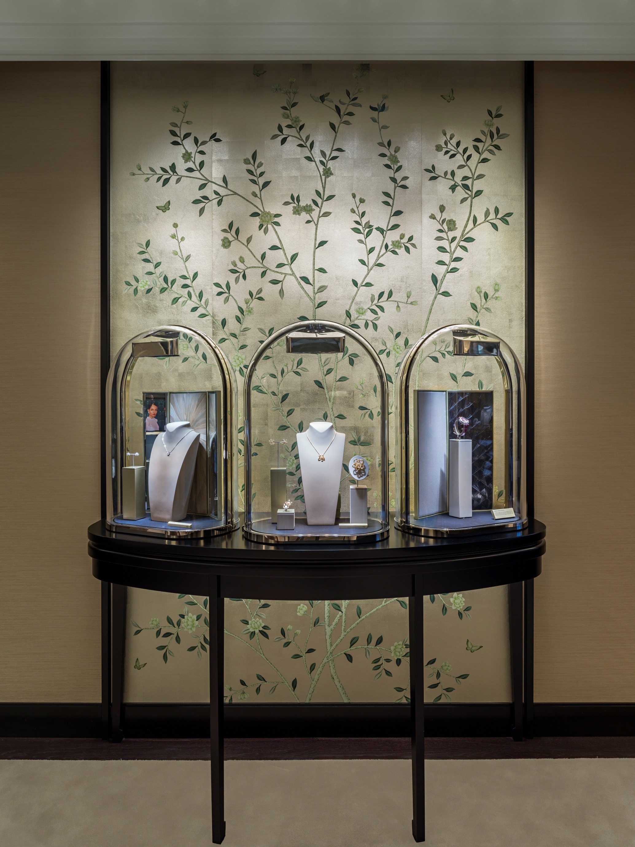 ©Kristen Pelou, Van Cleef & Arpels.