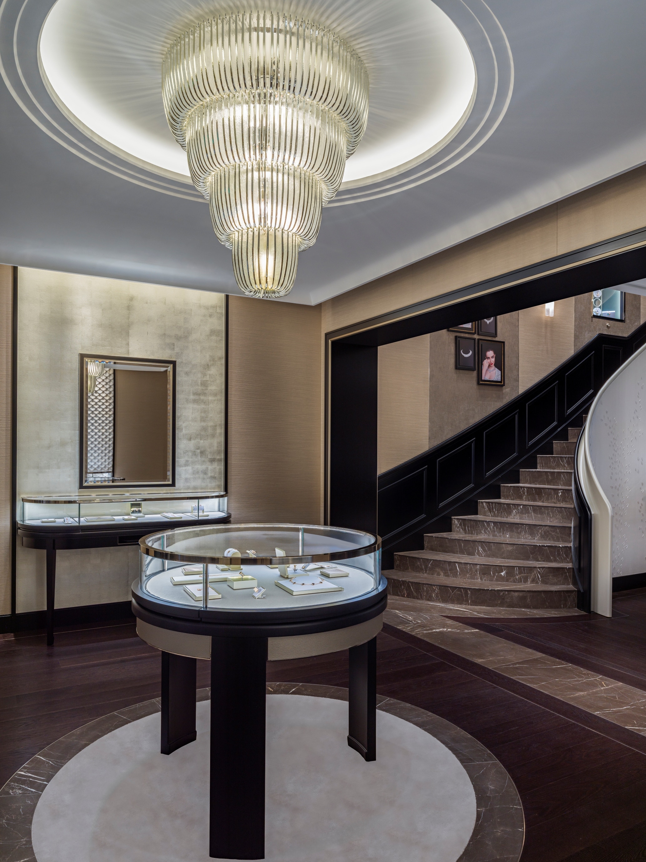 ©Kristen Pelou, Van Cleef & Arpels.