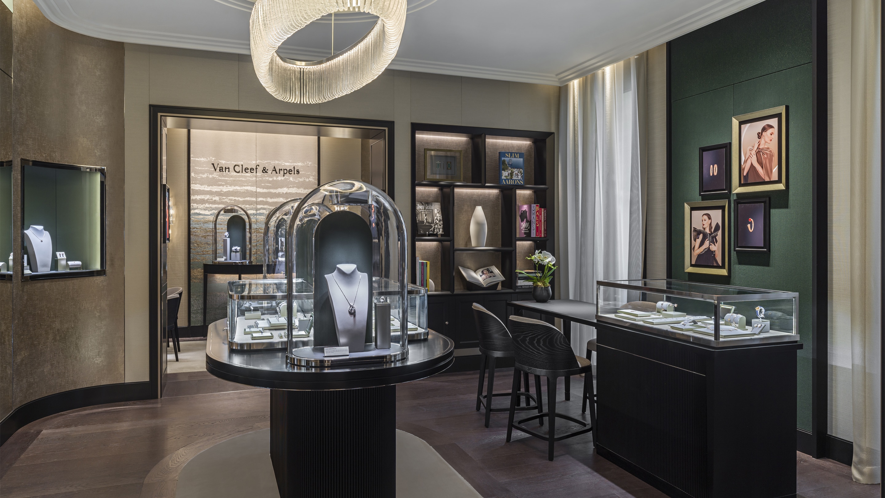 Van Cleef & Arpels reopens its Monaco boutique featuring an all-new decor.