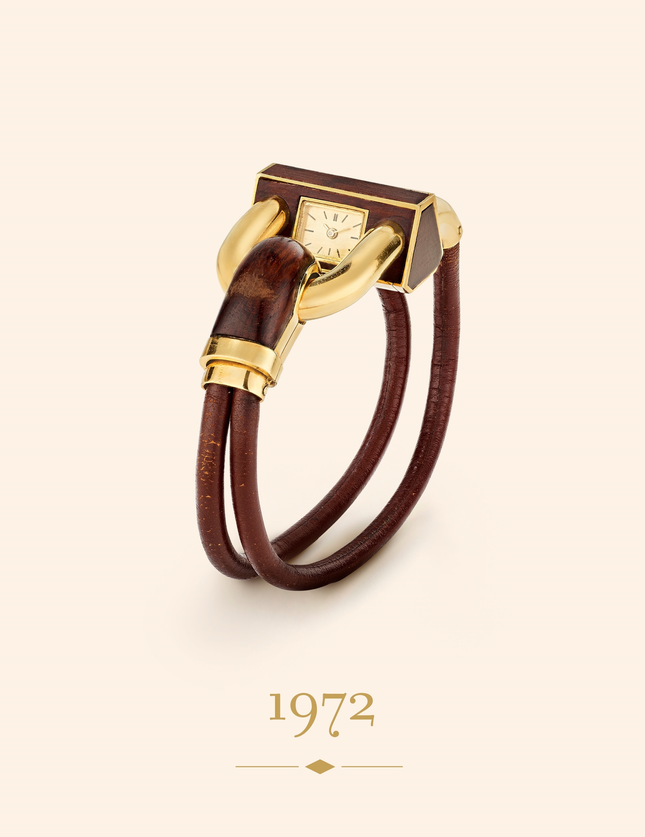 Armbanduhr Cadenas, 1972 18 Karat Gelbgold, Holz, Leder. Sammlung Van Cleef & Arpels.