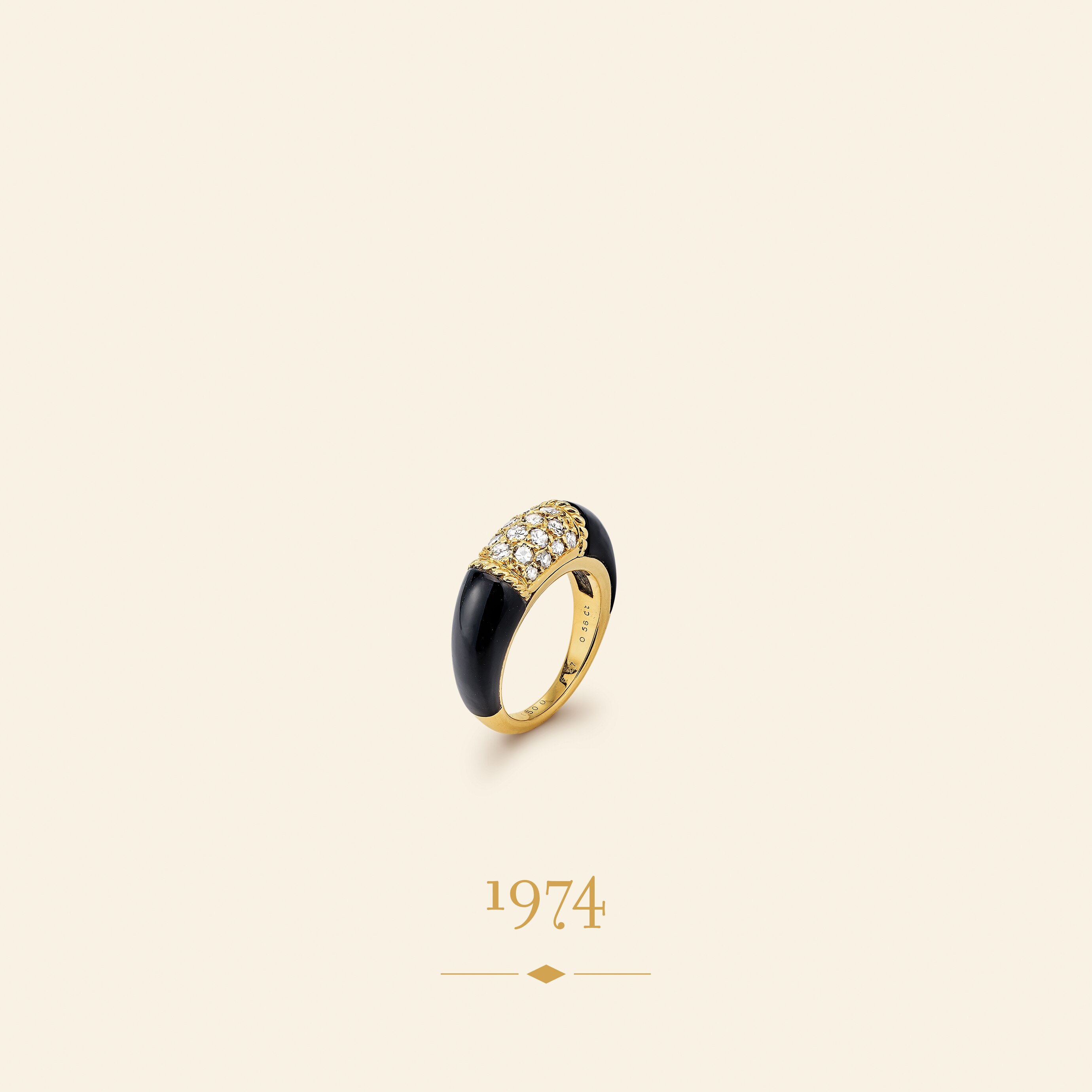 Philippine ring, 1974. Yellow gold, onyx, diamonds. Van Cleef & Arpels Collection.