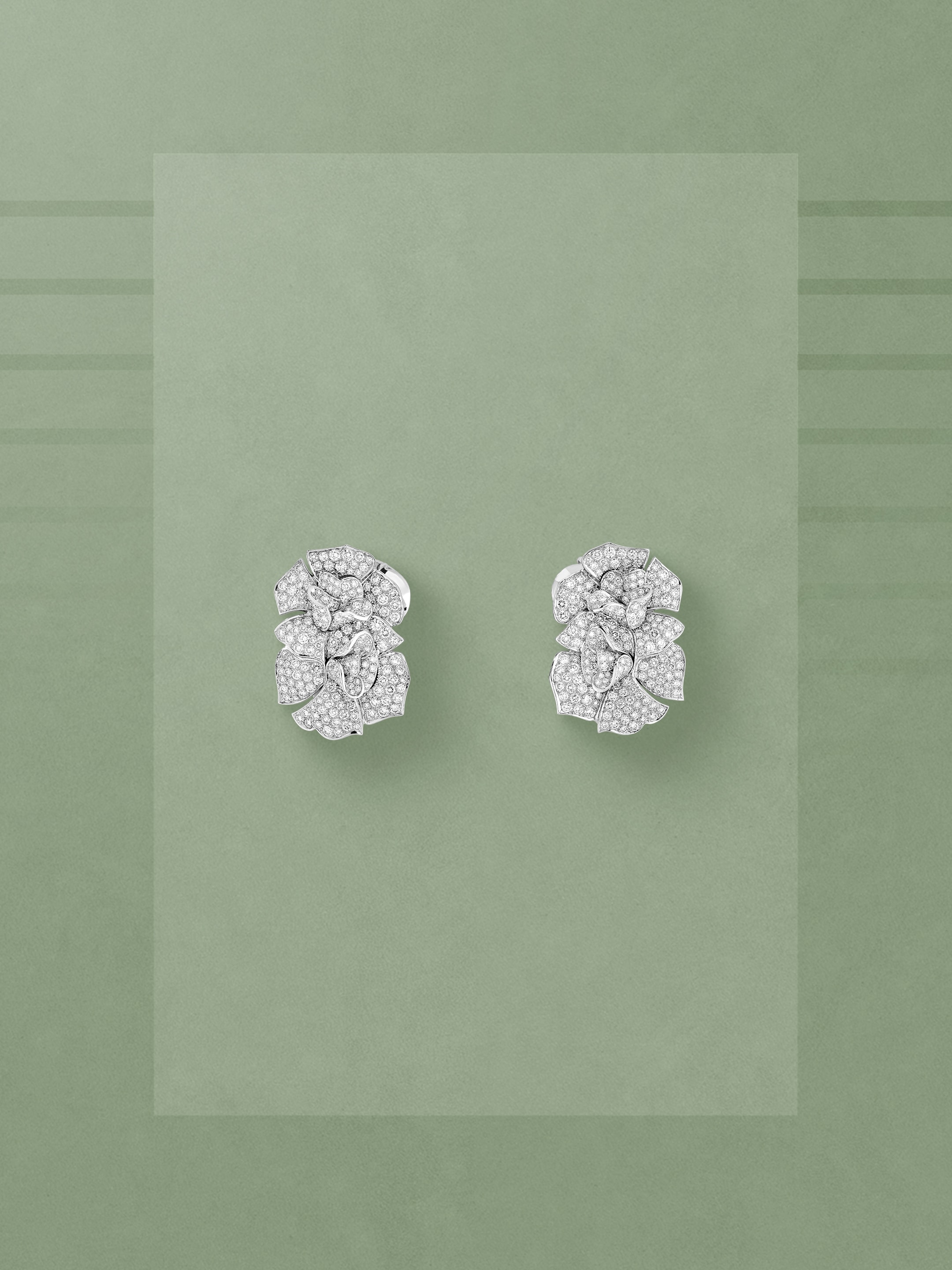 Duo set, 1999. White gold, diamonds. Van Cleef & Arpels Collection.