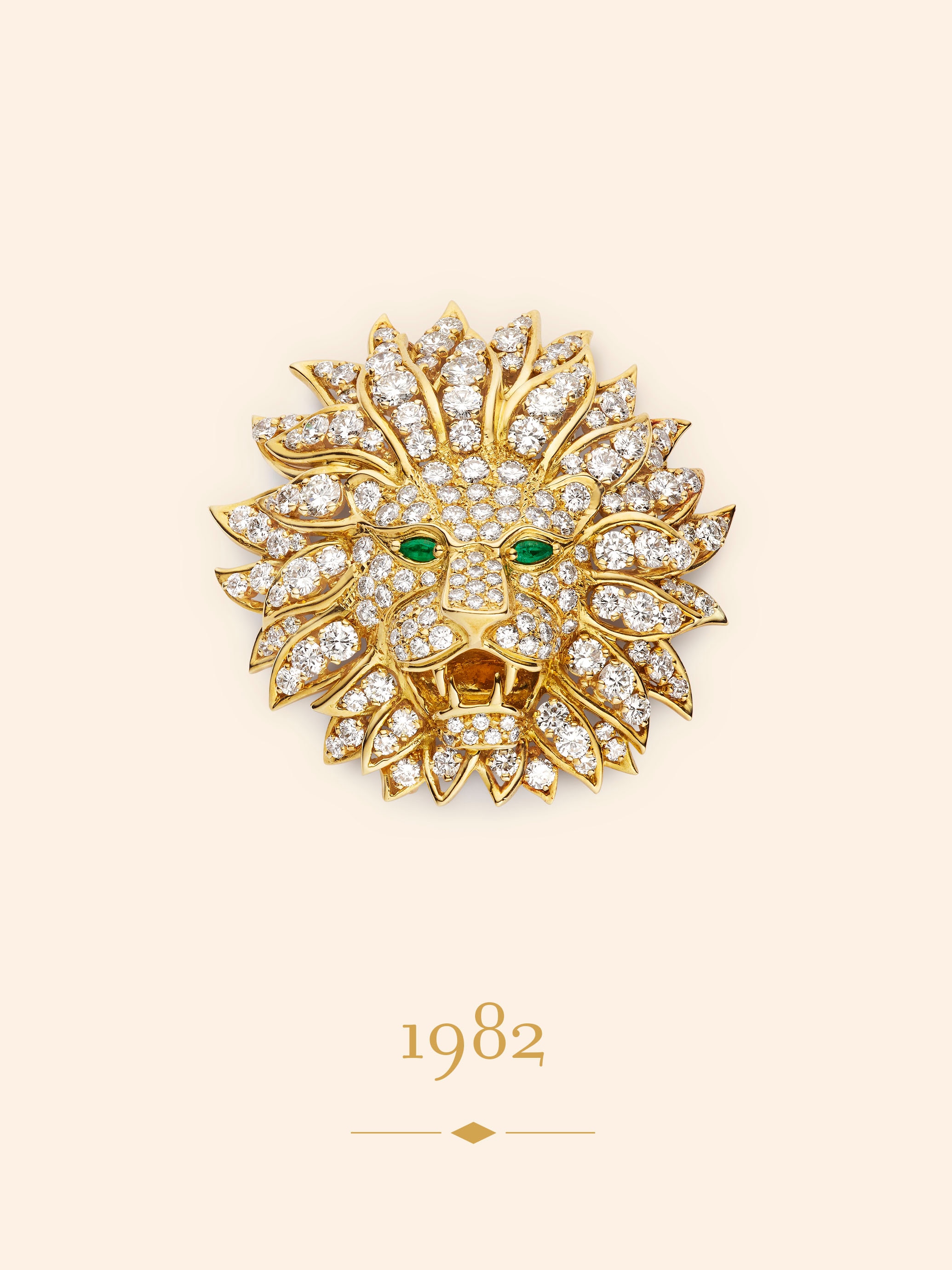 Ruffled Lion clip, 1982. Yellow gold, emeralds, diamonds. Van Cleef & Arpels Collection.