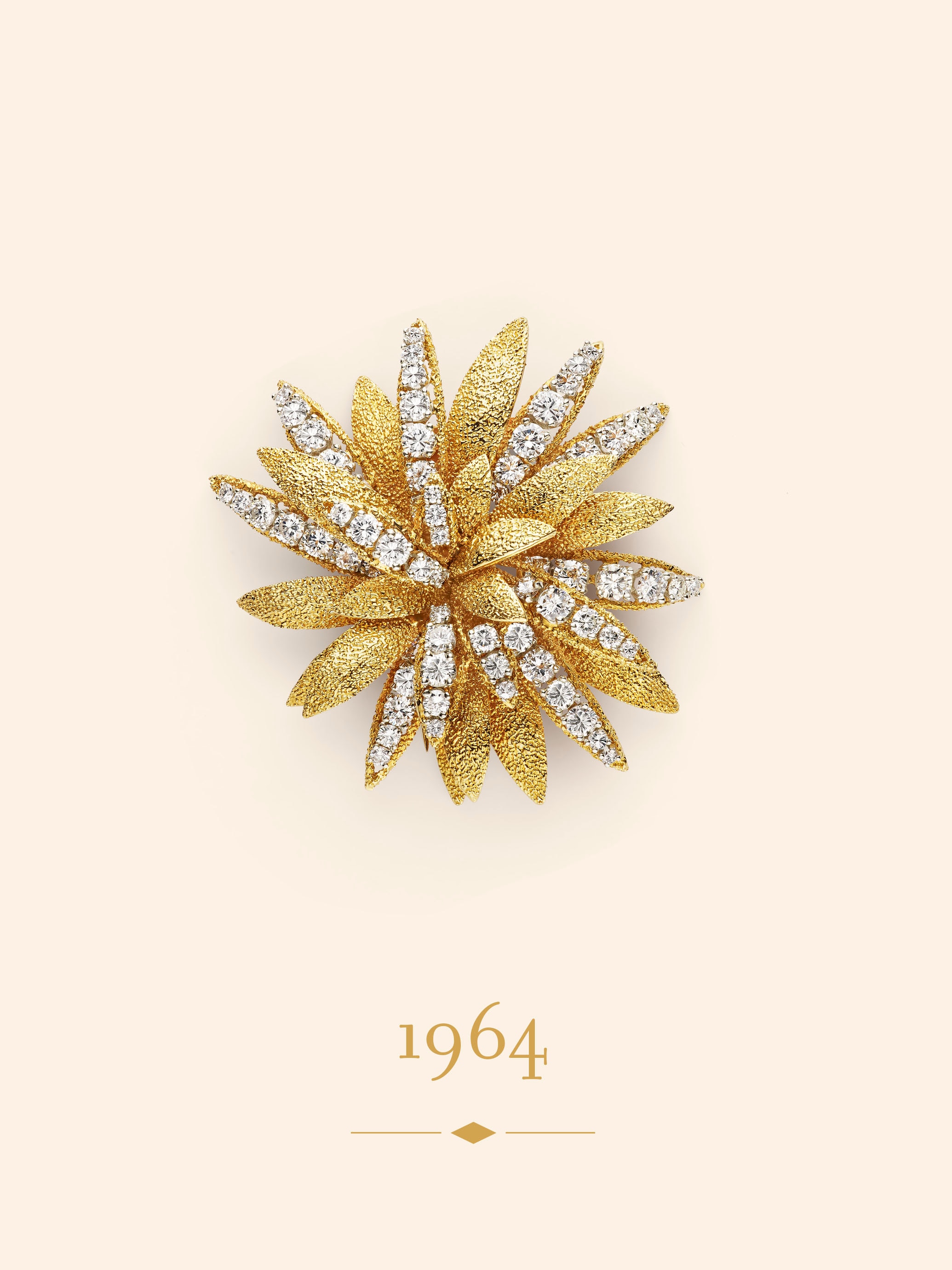 Clip, 1964. Yellow gold, white gold, rose gold, diamonds. Van Cleef & Arpels Collection.