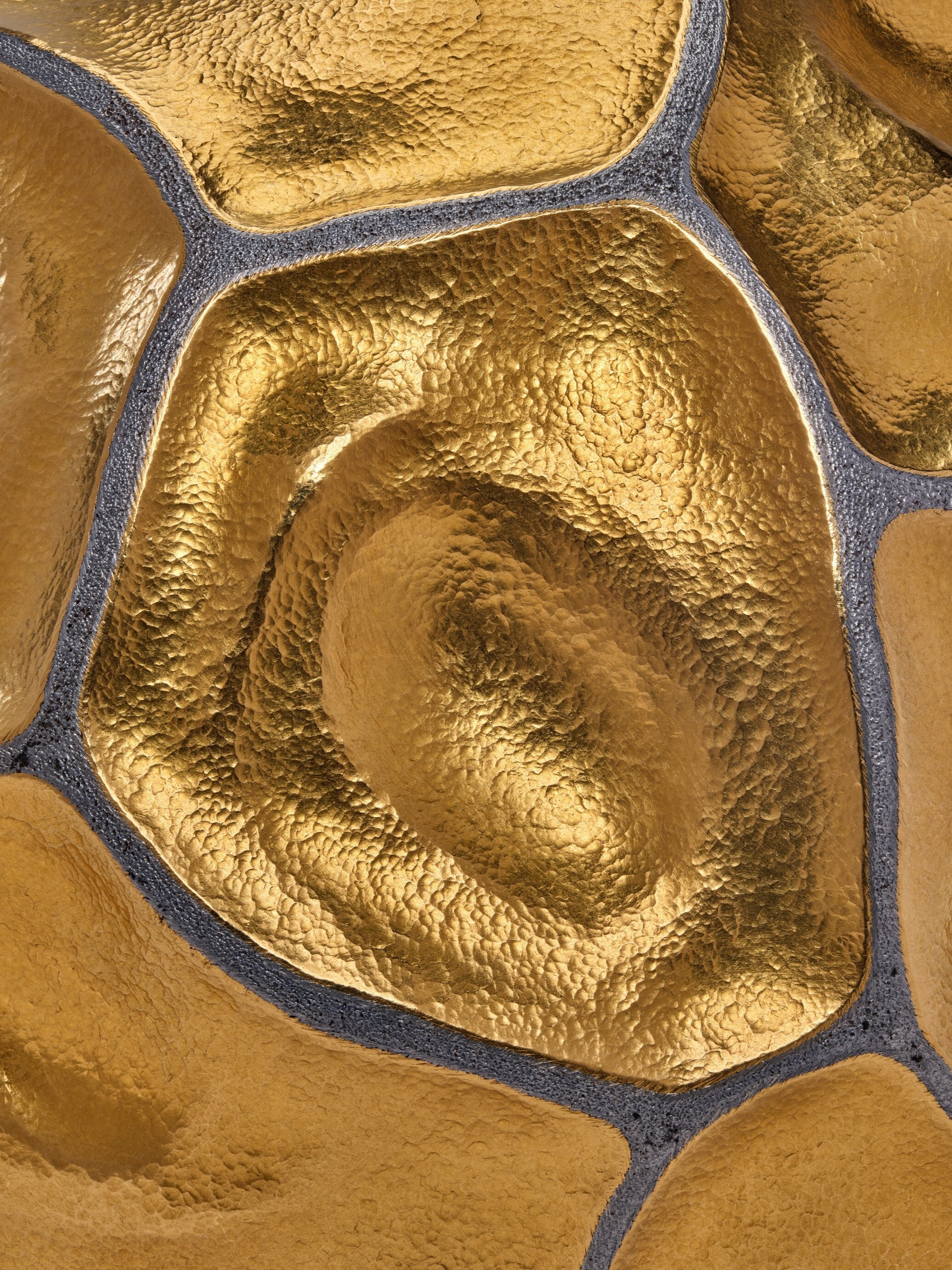 Daniel Brush.  Orb[detail], 1992-1995.  Pure gold, steel.  Private Collection.  Photo: L'ÉCOLE, School of Jewelry Arts - B. Chelly.