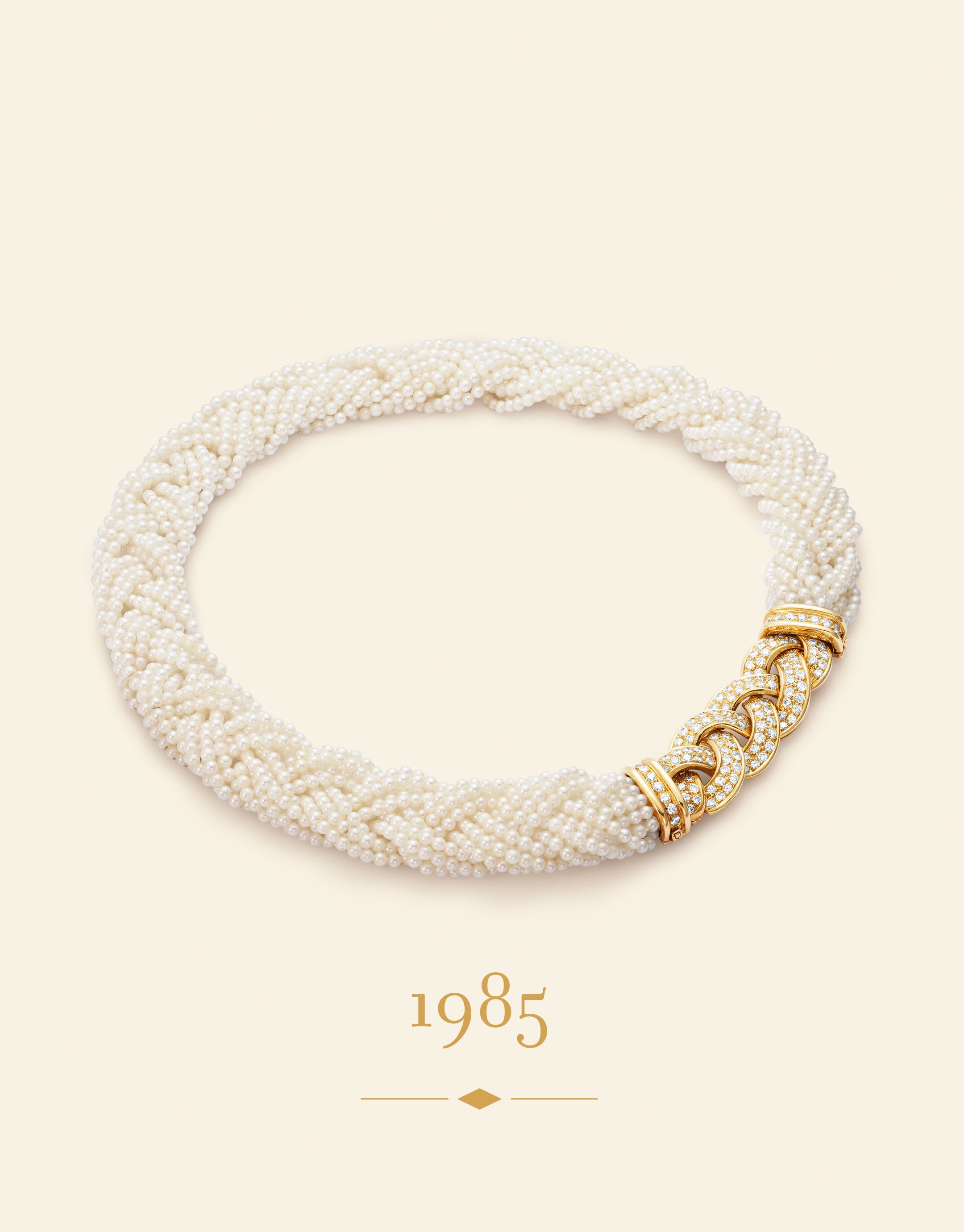Collar Natte, 1985. Oro amarillo, perlas cultivadas, diamantes. Colección Van Cleef & Arpels.