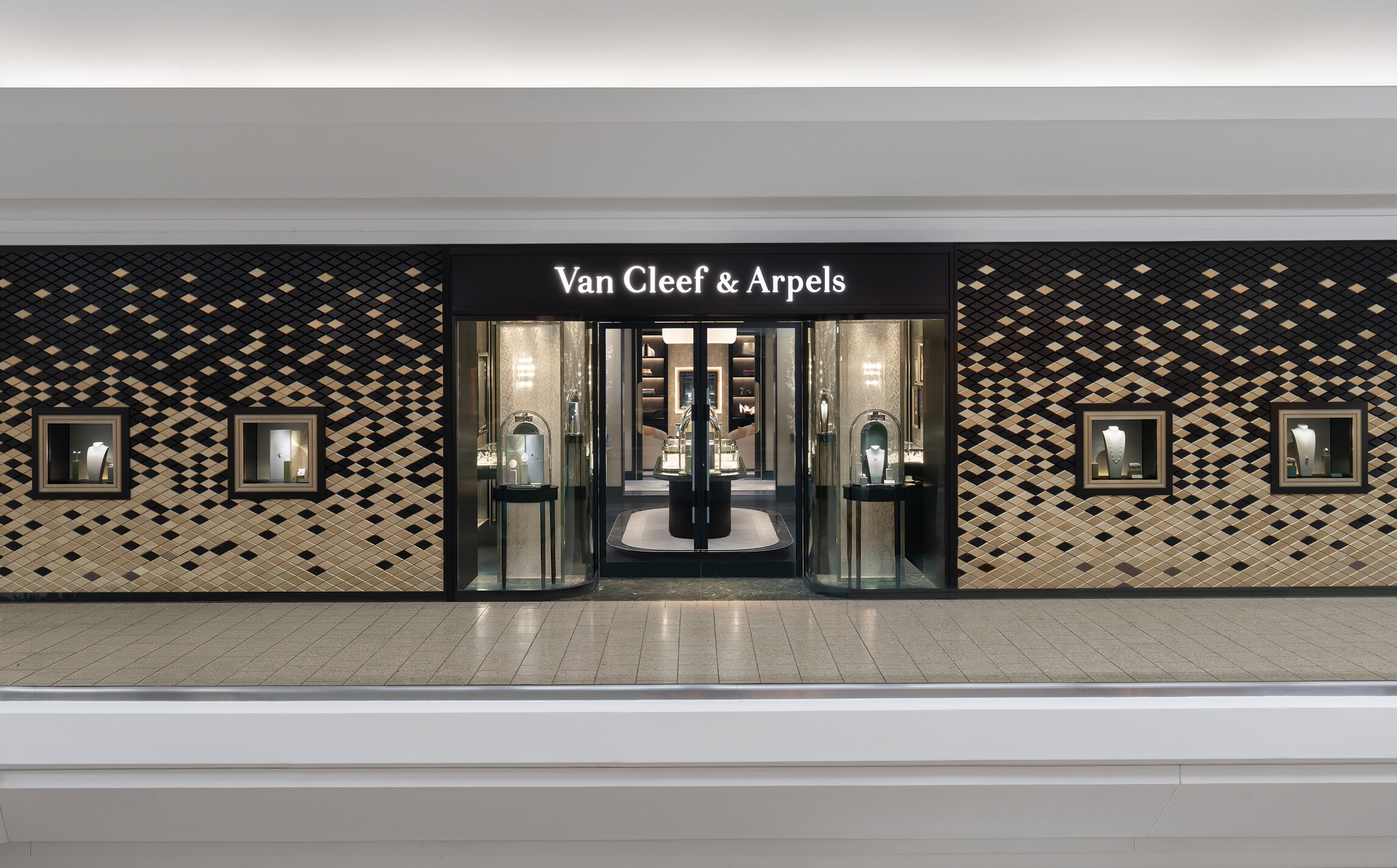 Van Cleef & Arpels relocates its boutique within The Mall at Short Hills, New Jersey
