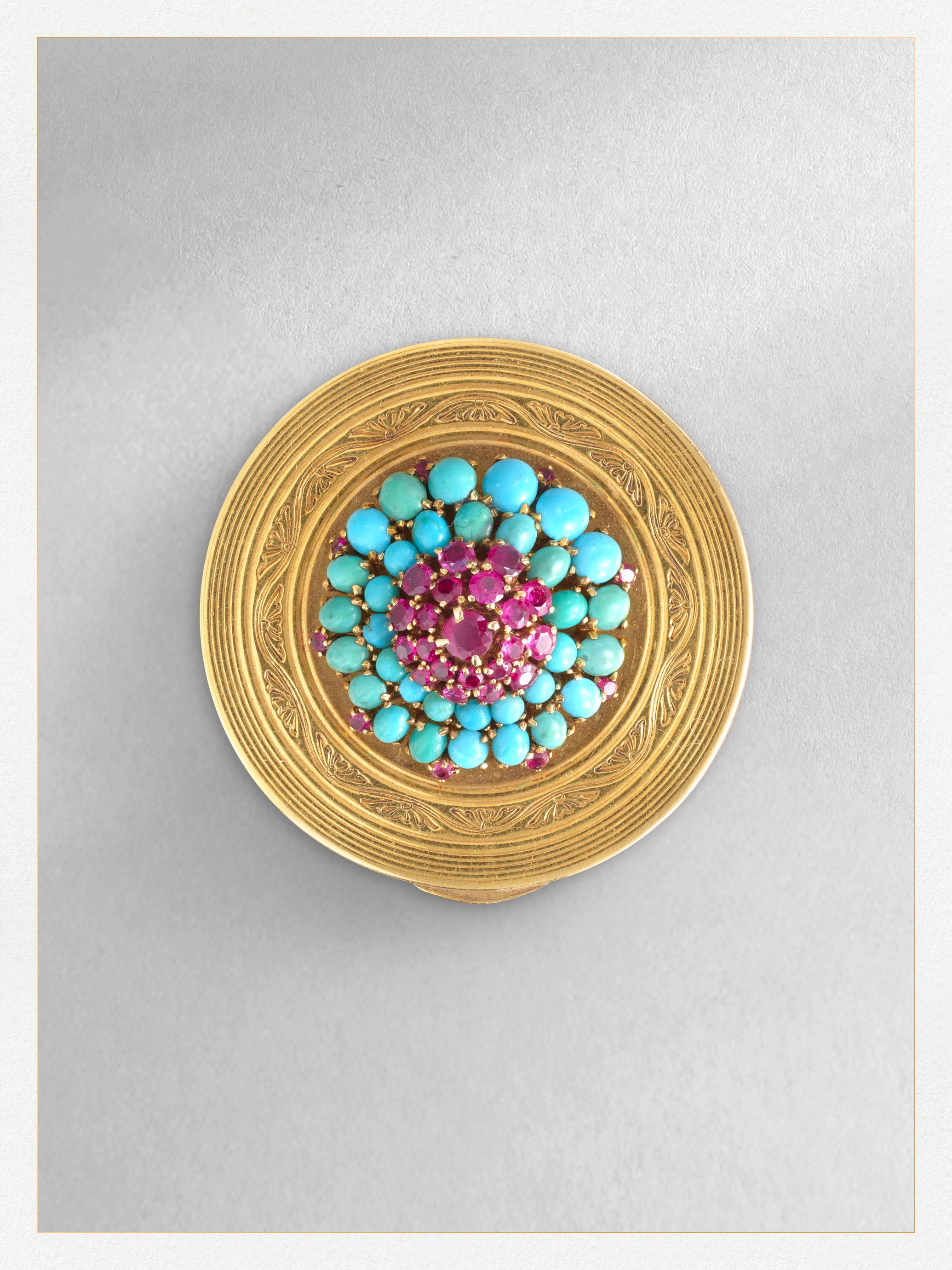 Box, 1944. Yellow gold, turquoises, rubies. Heritage collection, Van Cleef & Arpels