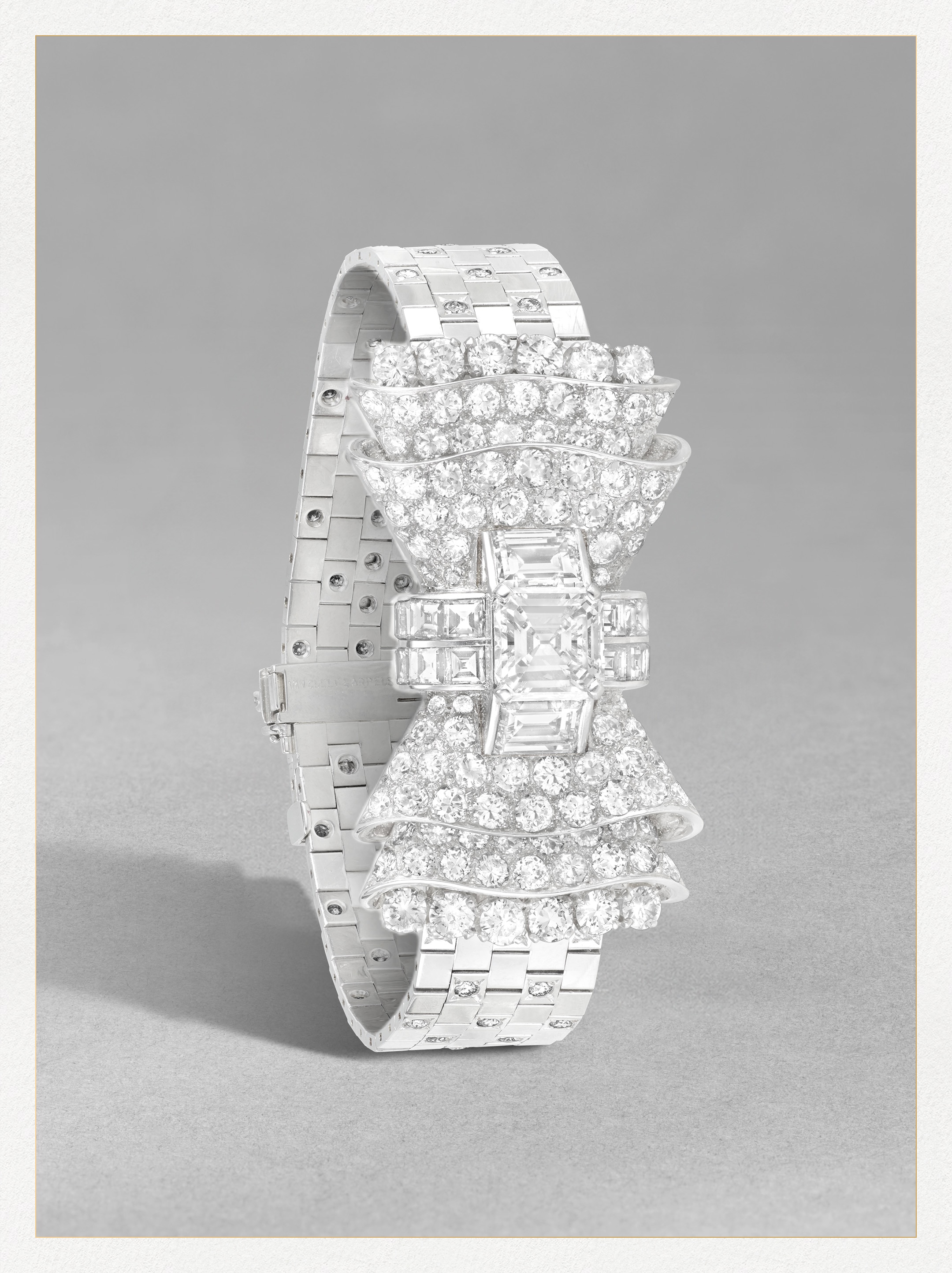 Bracelet, 1947. Platinum, diamonds. Heritage collection, Van Cleef & Arpels.