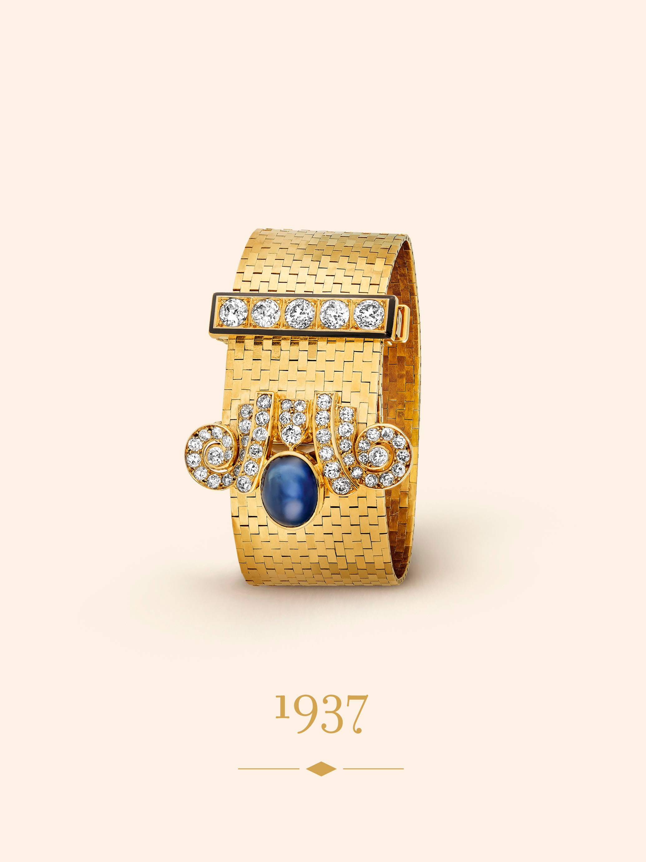 Ludo bracelet, 1937. Yellow gold, sapphire, diamonds. Van Cleef & Arpels Collection.