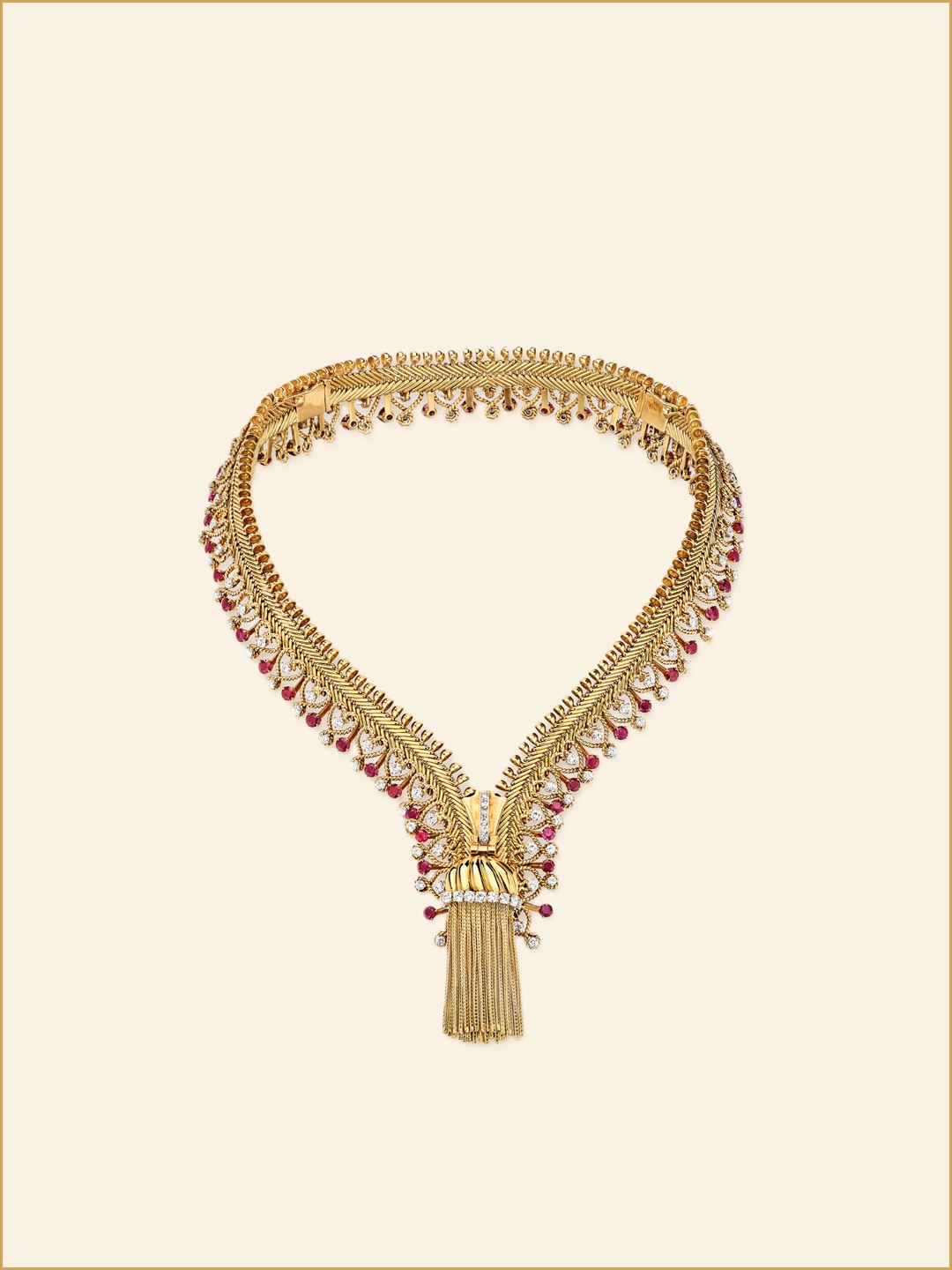 <p>"Welcome to </p>
<p>Van Cleef & Arpels' world" an exhibition in Madrid, Spain</p>
 - Madrid, Spain