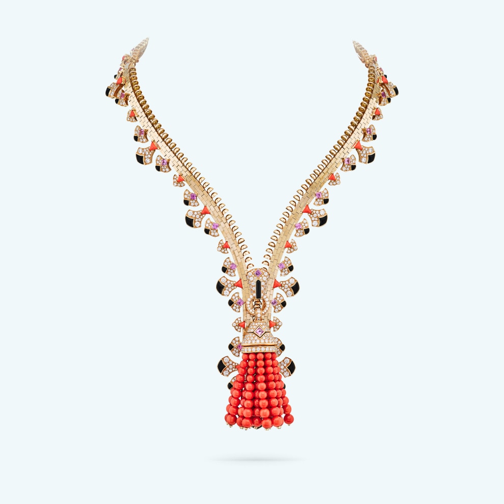 Watch How a Van Cleef and Arpels Zip Necklace Transforms into a