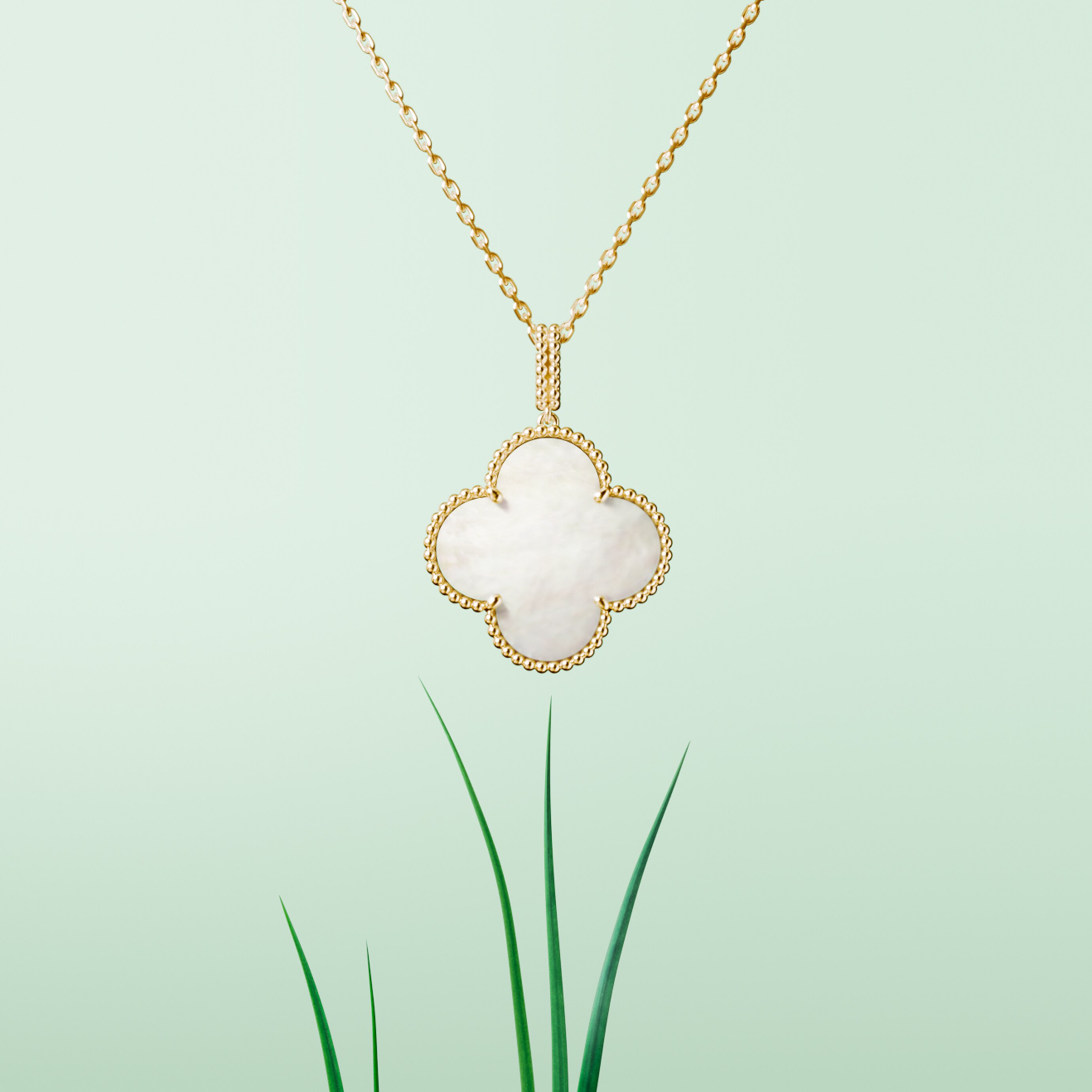 Alhambra - Van Cleef & Arpels