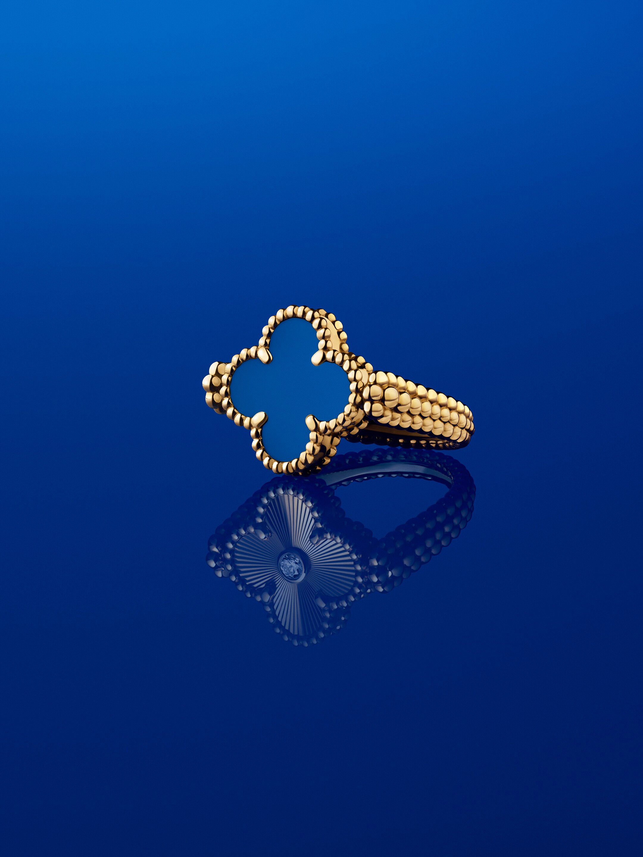 Van Cleef And Arpels Van Cleef Arpels New Pont Des Amoureux