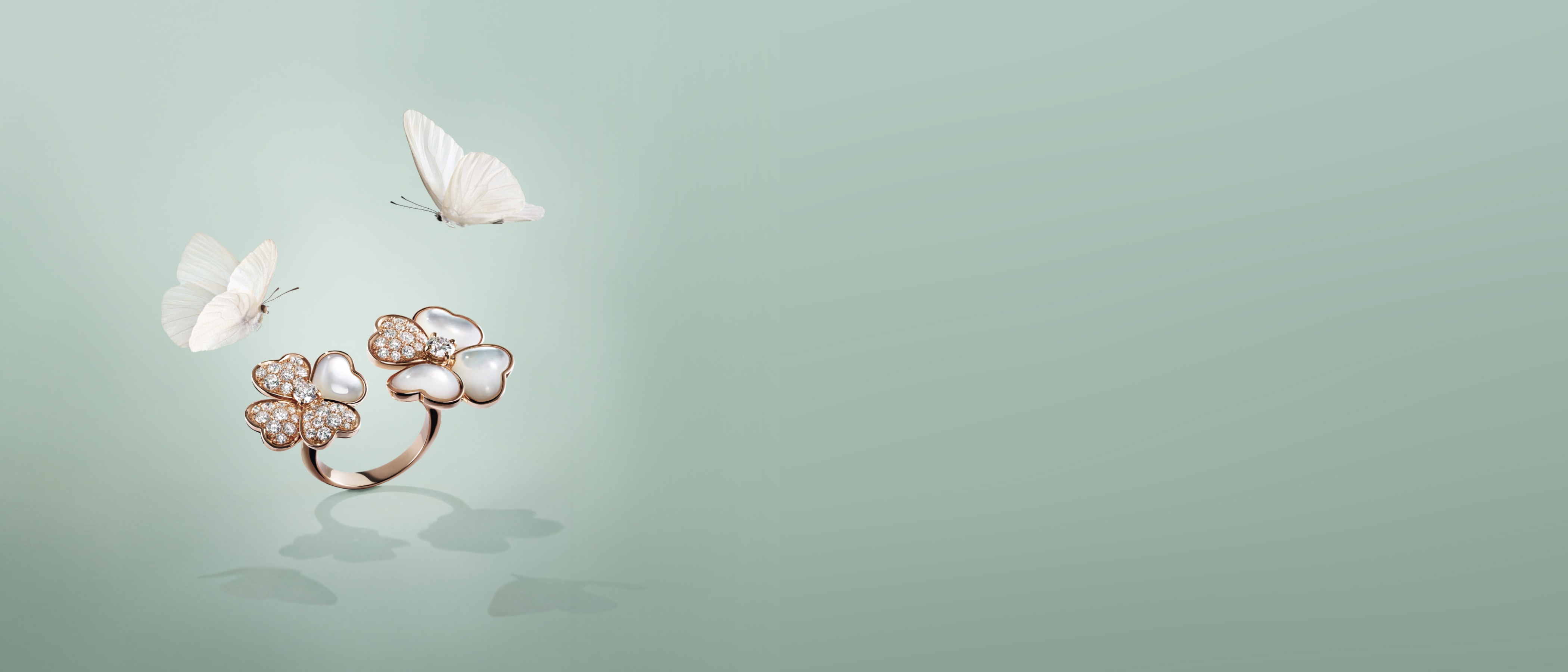 Cosmos collection, between the finger ring, mother of pearl, cover, Van Cleef & Arpels