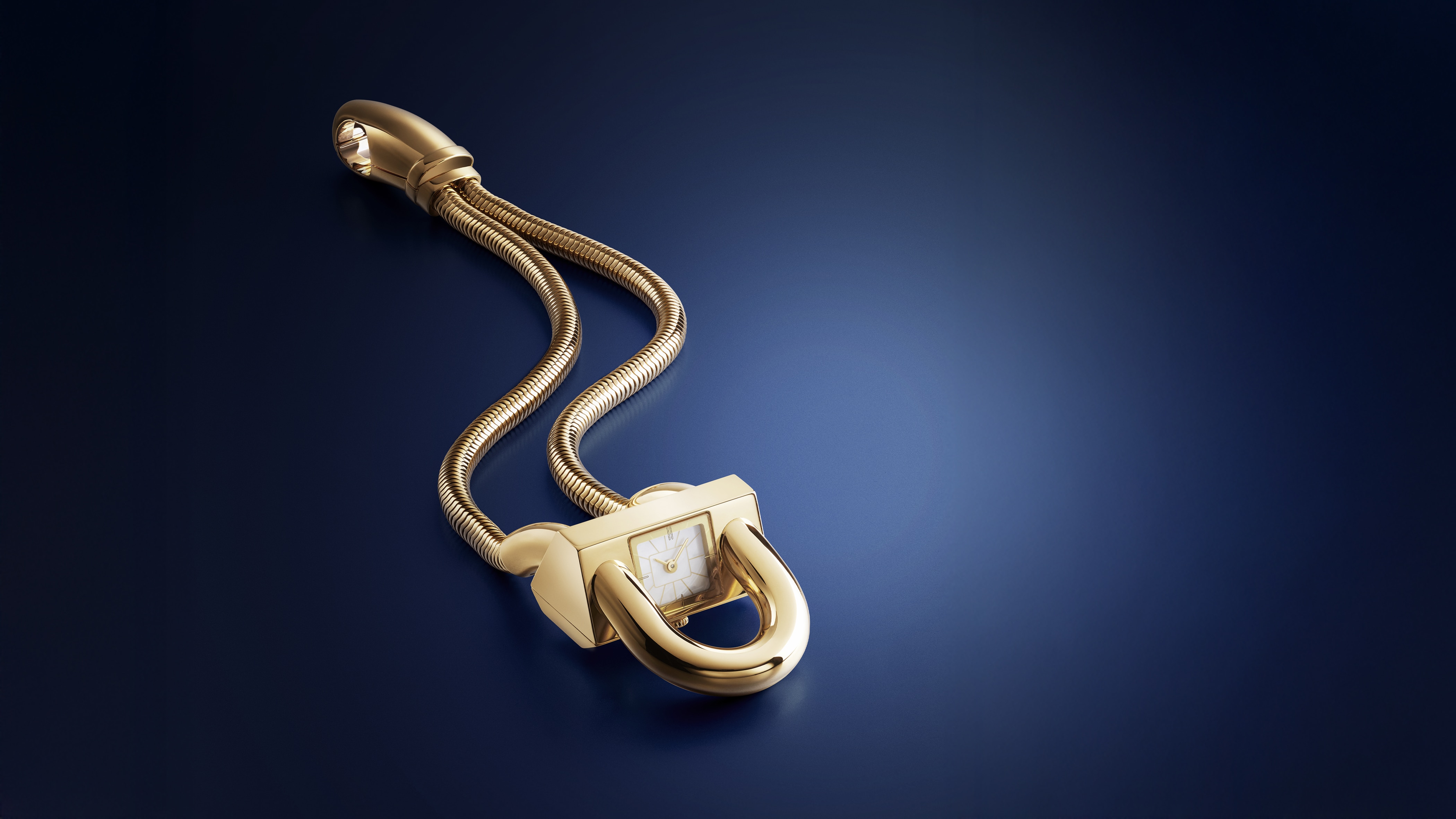 Cadenas 腕錶,18K黃金,珍珠母貝,石英機芯。Cadenas 系列,Van Cleef & Arpels 梵克雅寶。
