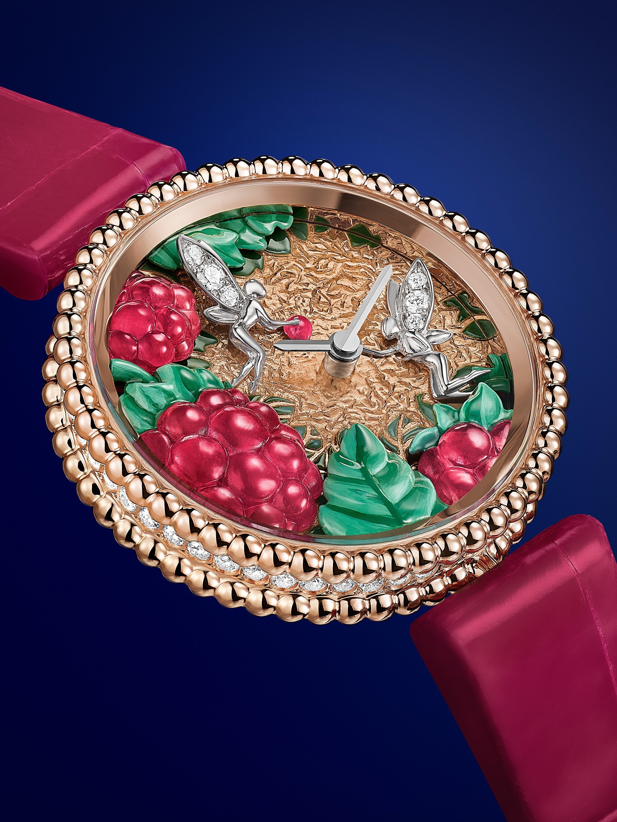 Métiers d'art enchant the hours - Van Cleef & Arpels