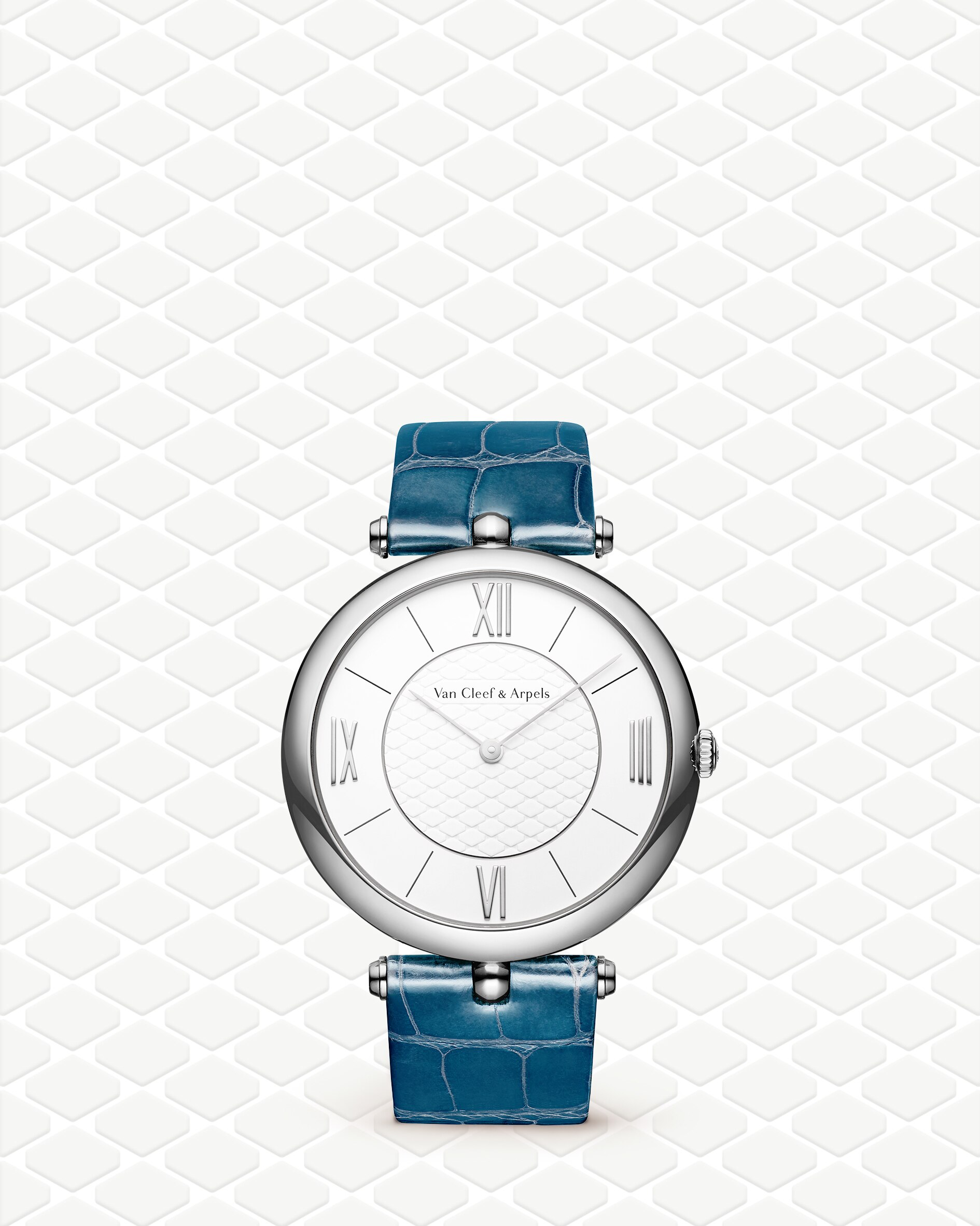 مجموعة بيير آربلز، ساعة كلاسيكيّة، غلاف، دار فان كليف أند آربلز.